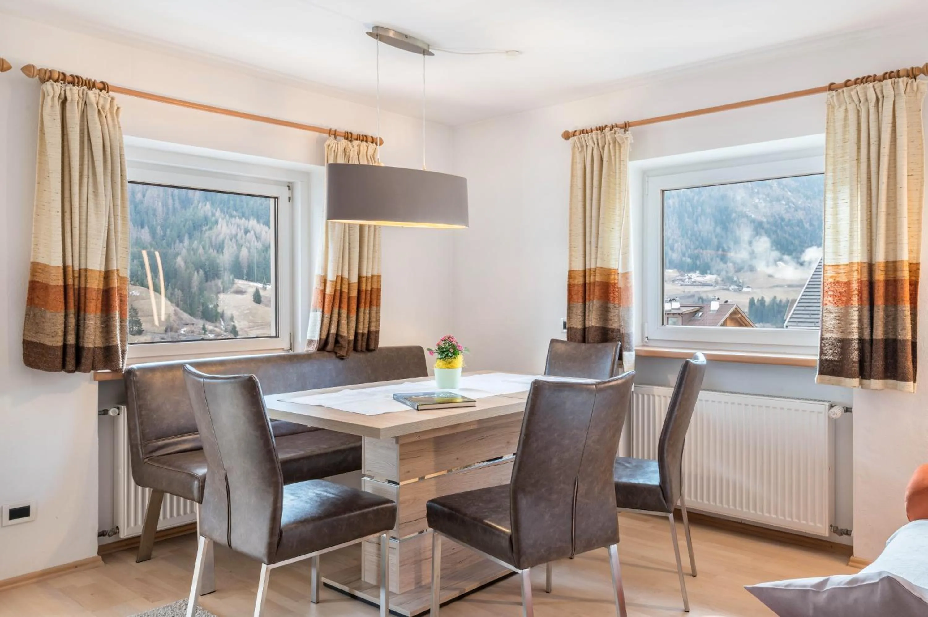Three-Bedroom Premium Apartment with Balcony in Manuela