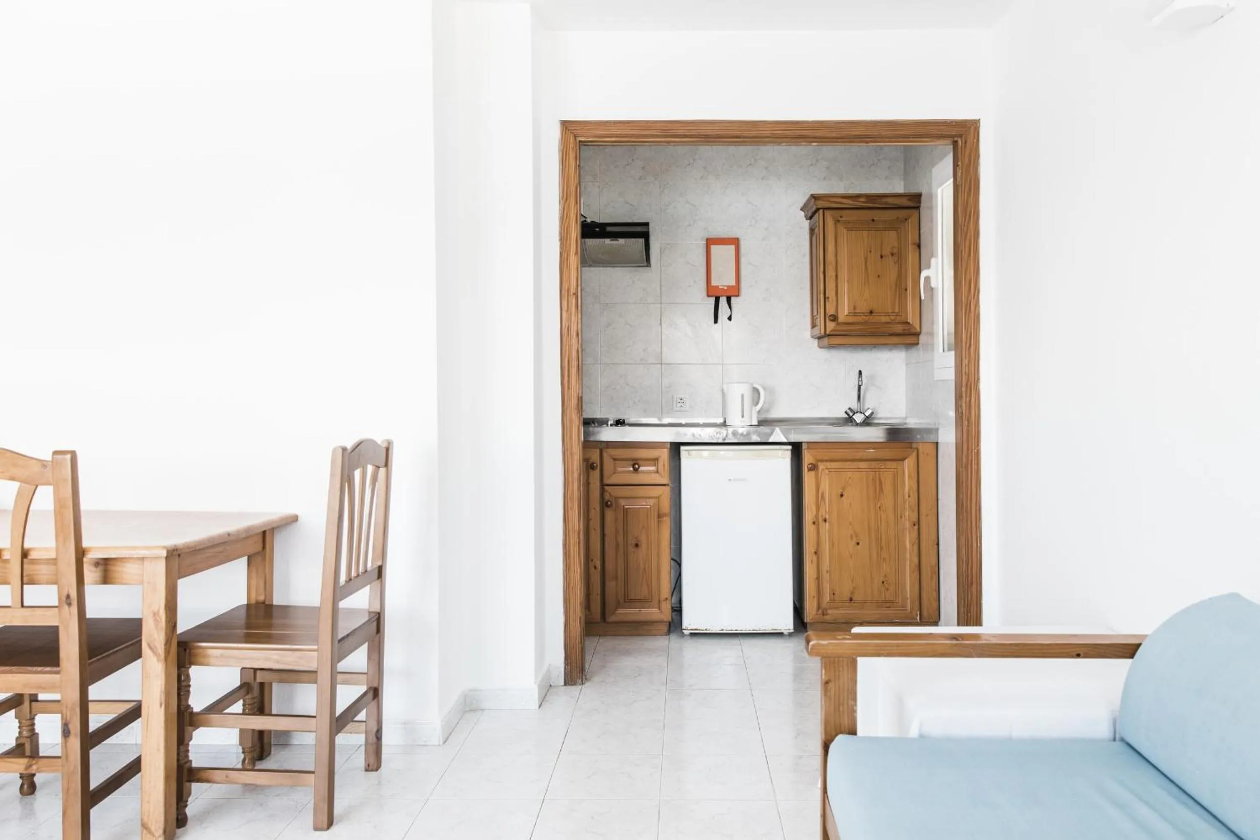 Photo of the whole room in Apartamentos Balear Beach