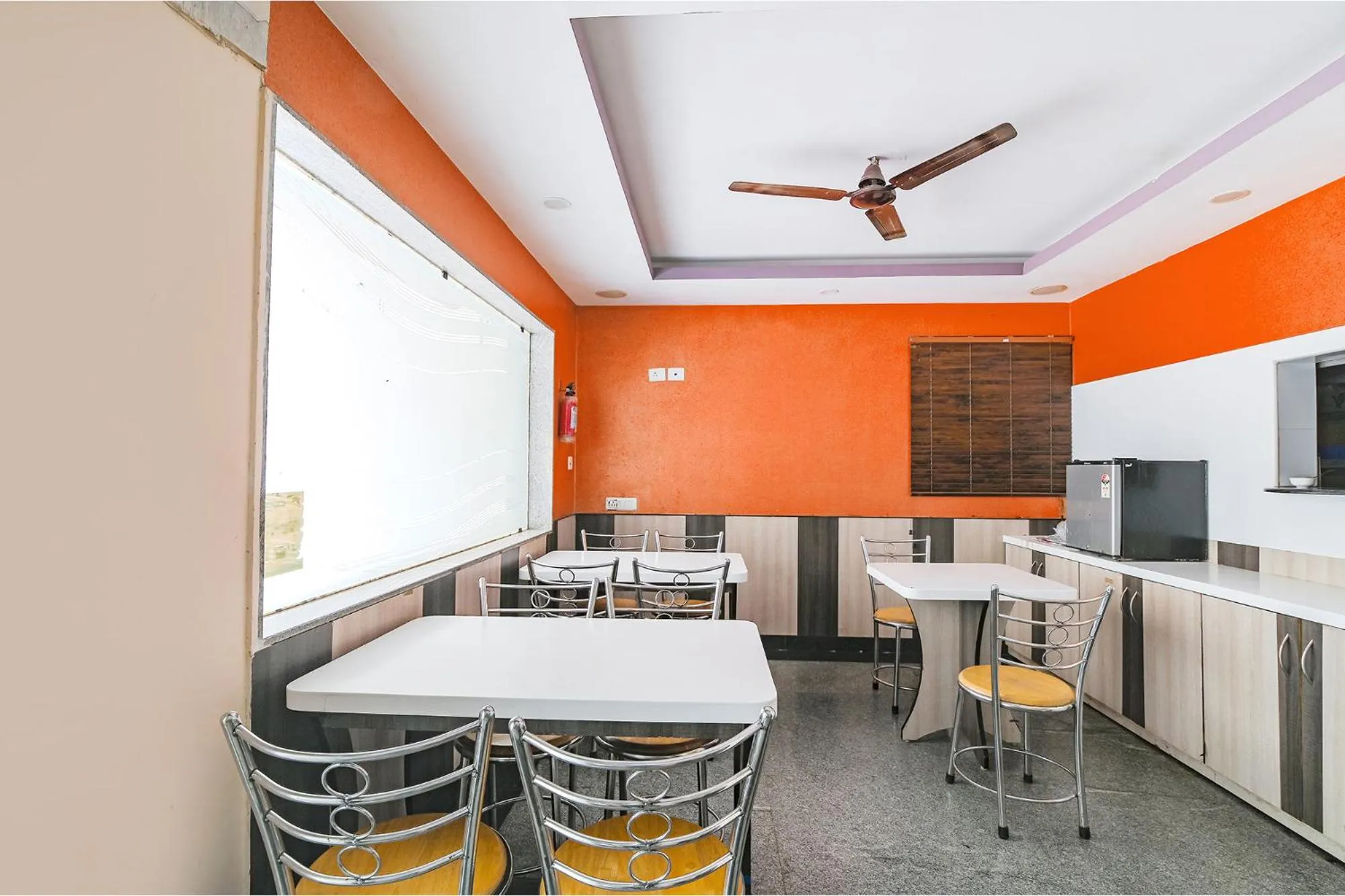 Dining area in FabHotel VRJ Residency - 500M from Chennai Trade Center