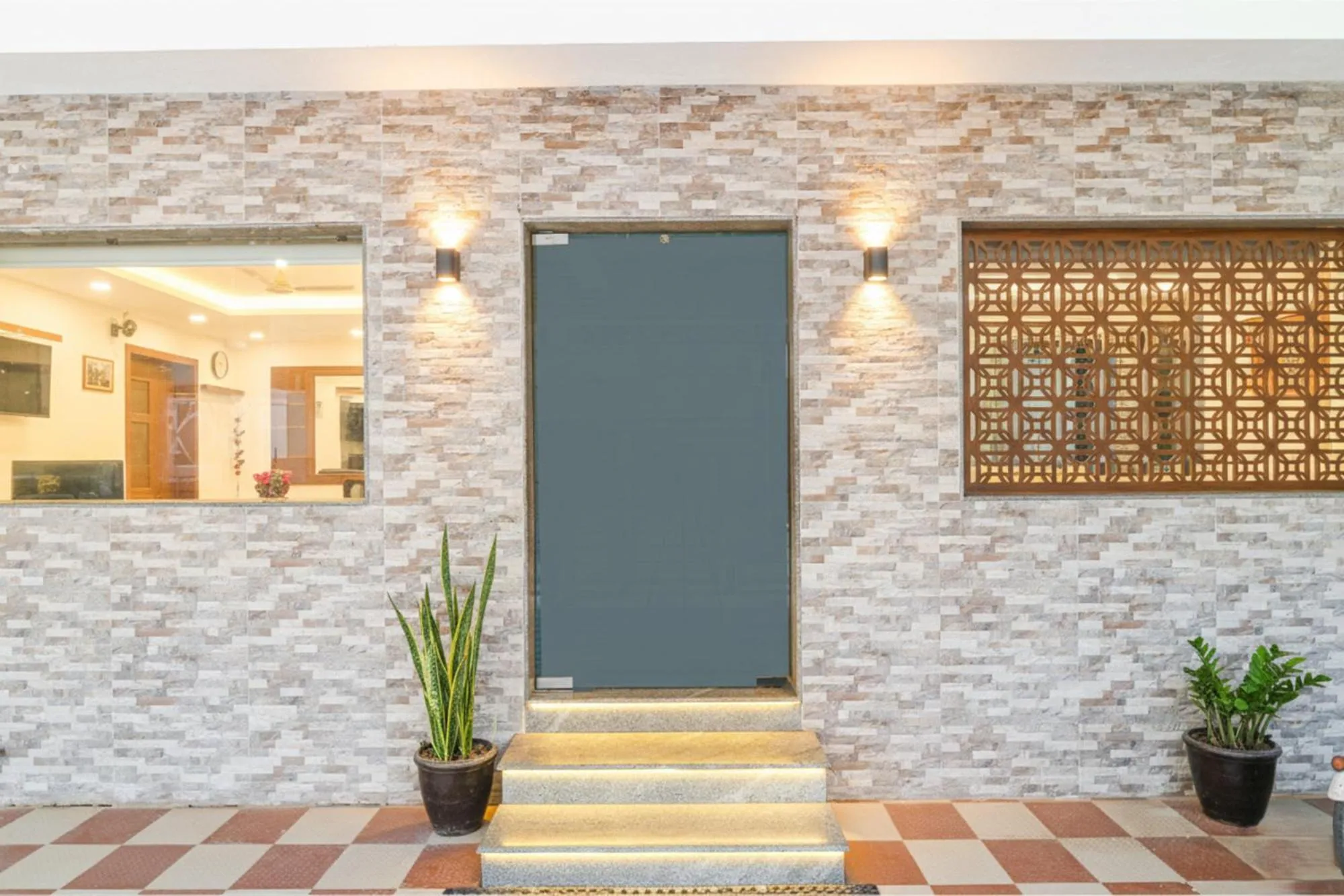 Facade/entrance in FabHotel VRJ Residency - 500M from Chennai Trade Center