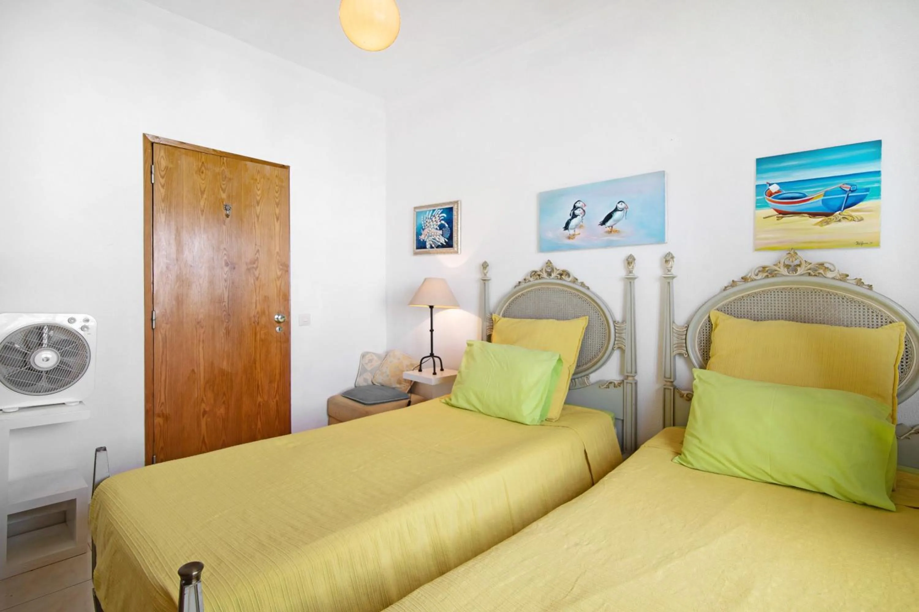 Property building, Bed in T3 Duplex Albufeira