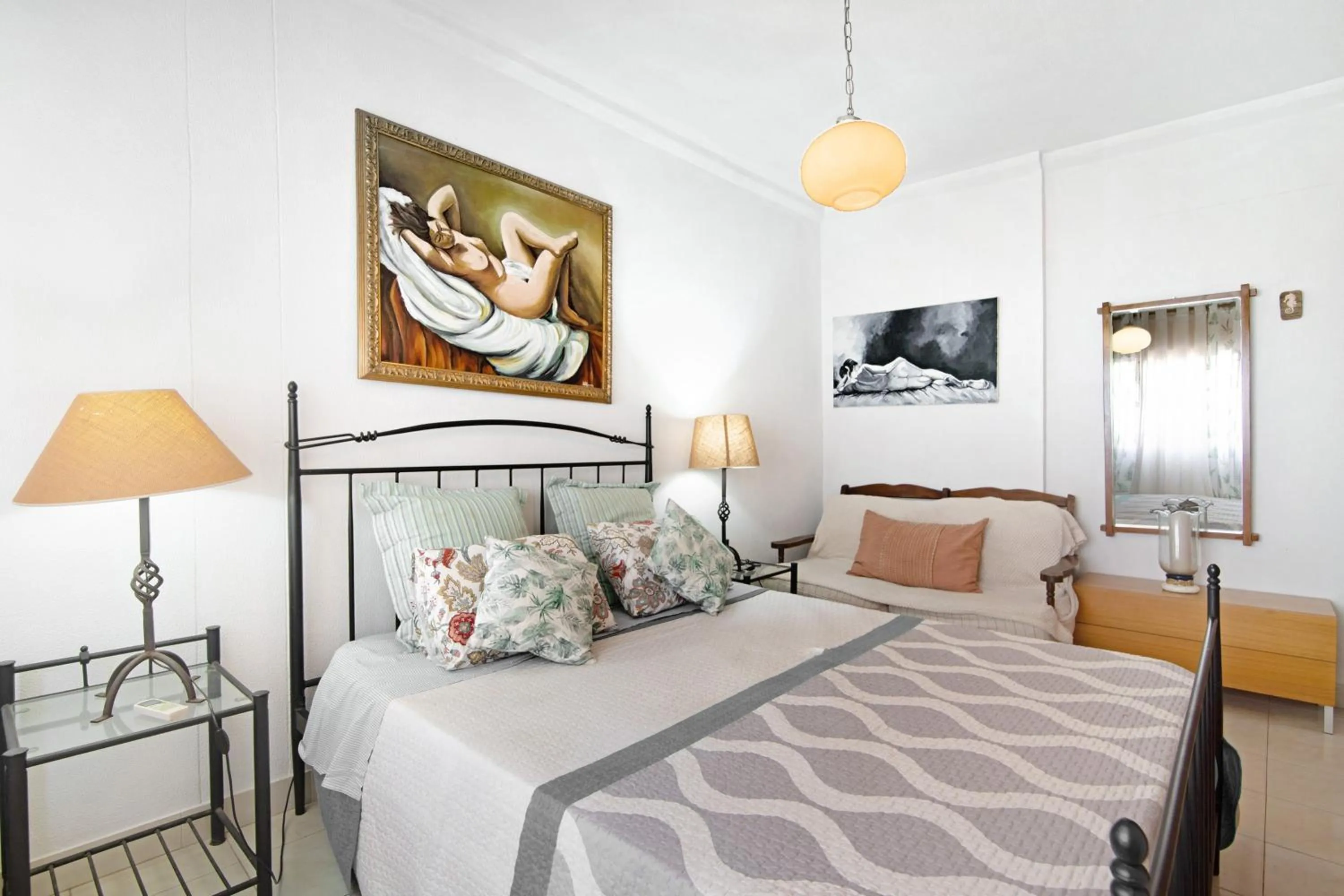 Living room, Bed in T3 Duplex Albufeira