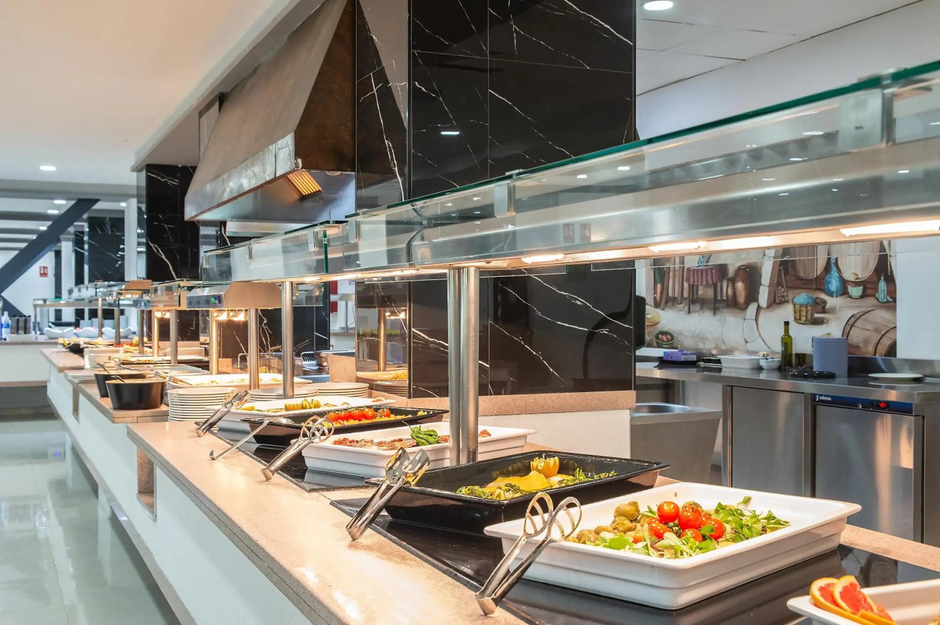 Restaurant/places to eat in Hotel Benidorm East by Pierre & Vacances Restaurant/places to eat in Hotel Benidorm East by Pierre & Vacances