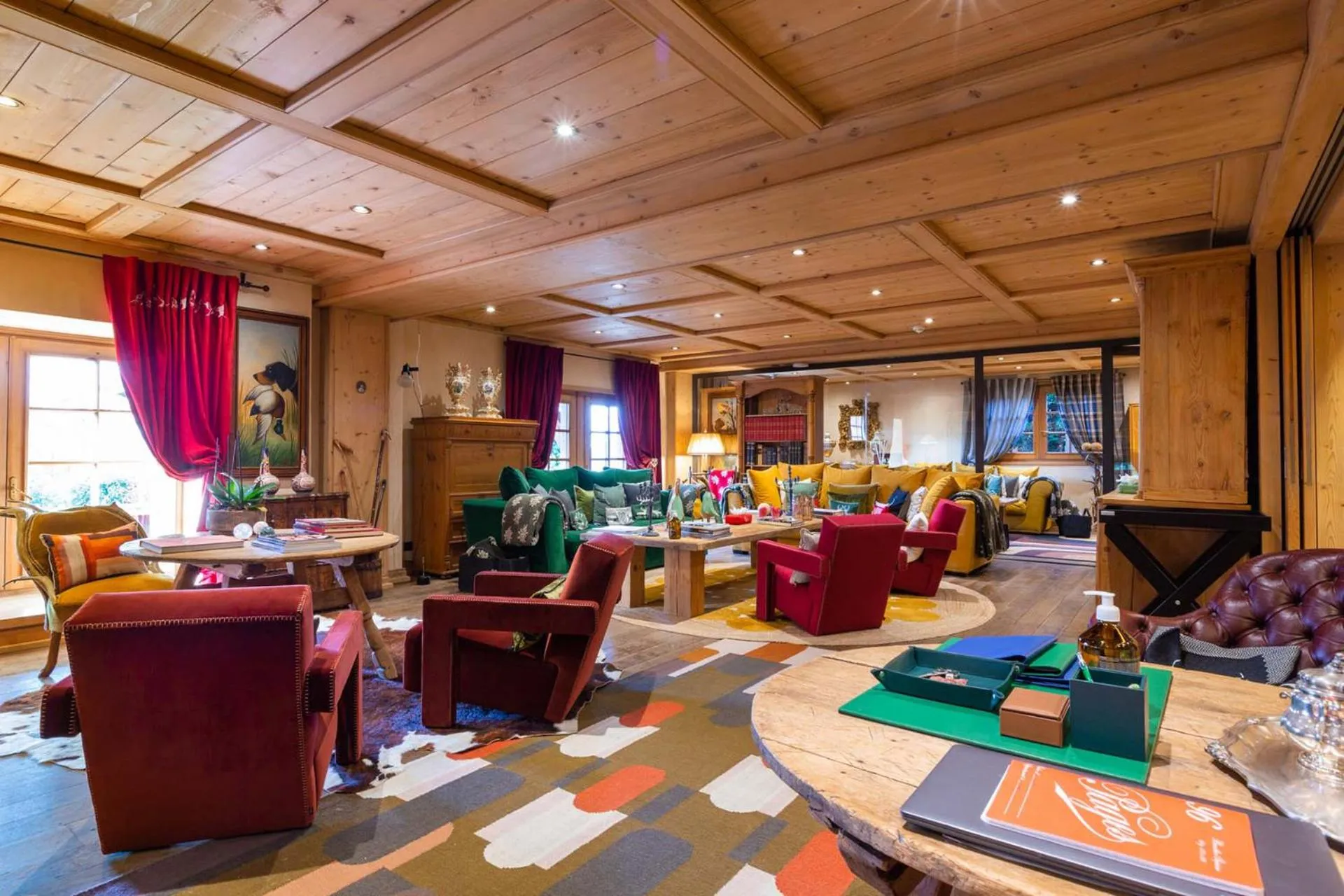 Communal lounge/ TV room in Magic Megève Bois