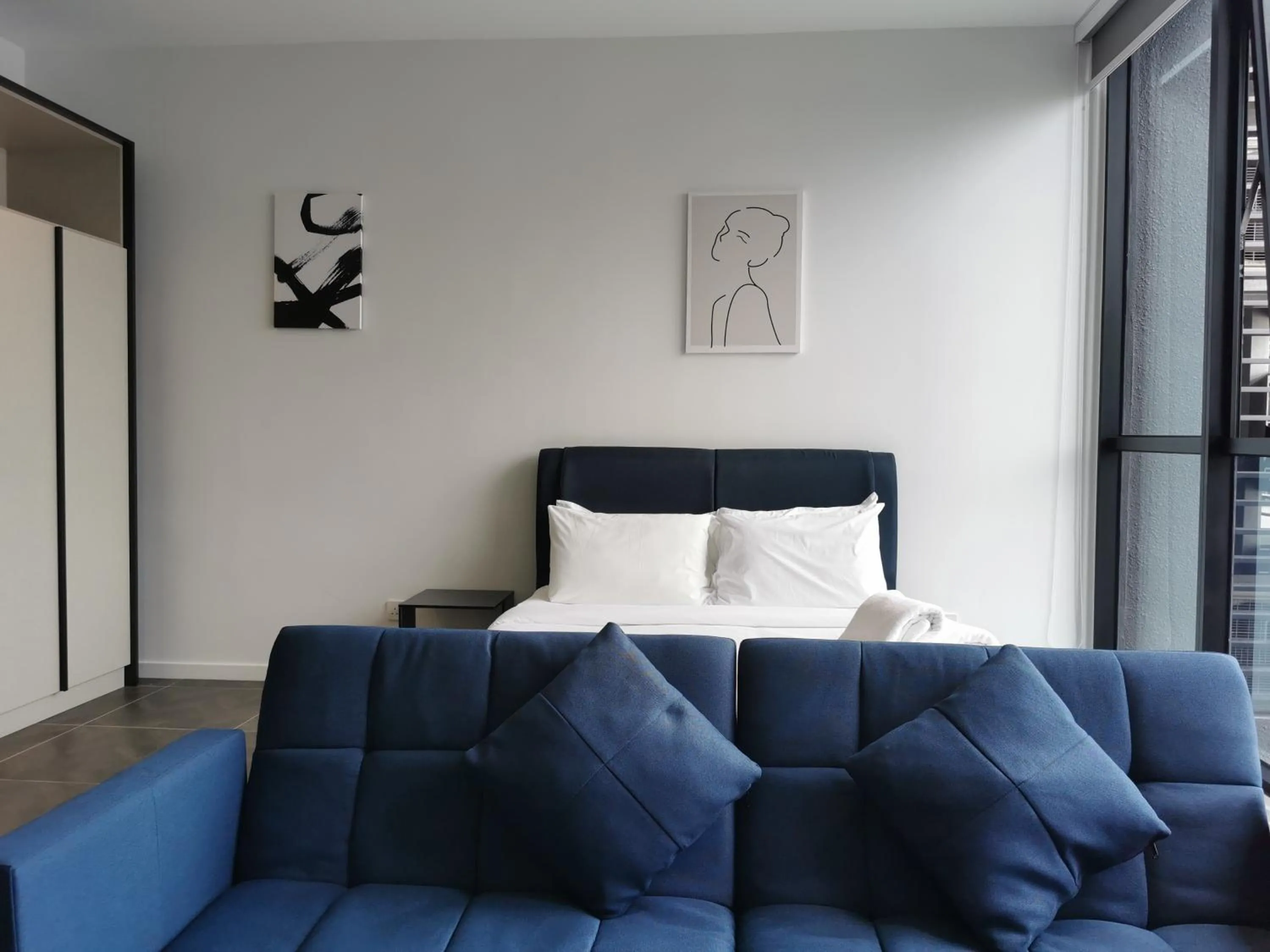 Bed in Scarletz Suites KLCC by De Harlequins Guesthouse