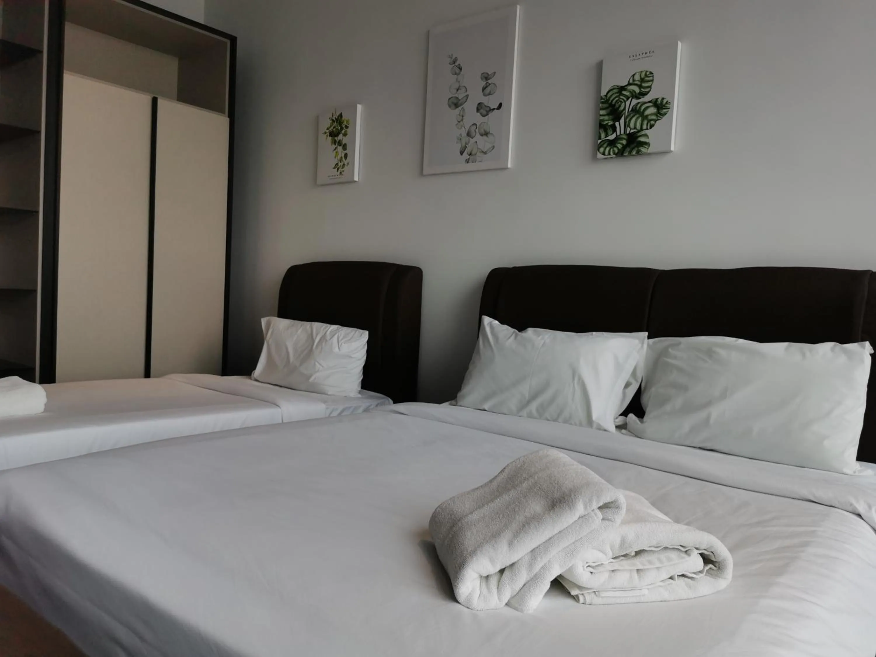 Bed in Scarletz Suites KLCC by De Harlequins Guesthouse