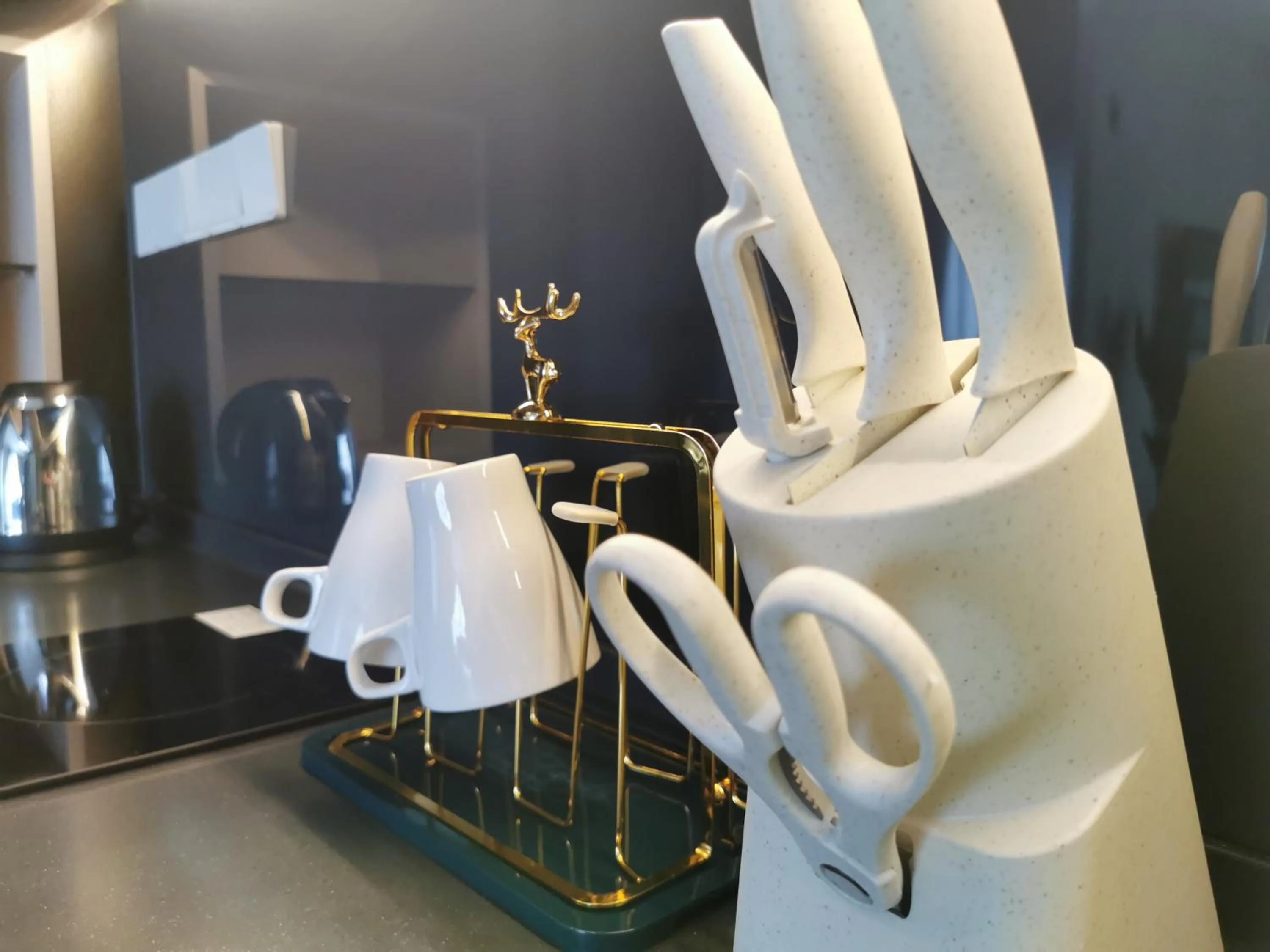 Scarletz Suites KLCC by De Harlequins Guesthouse