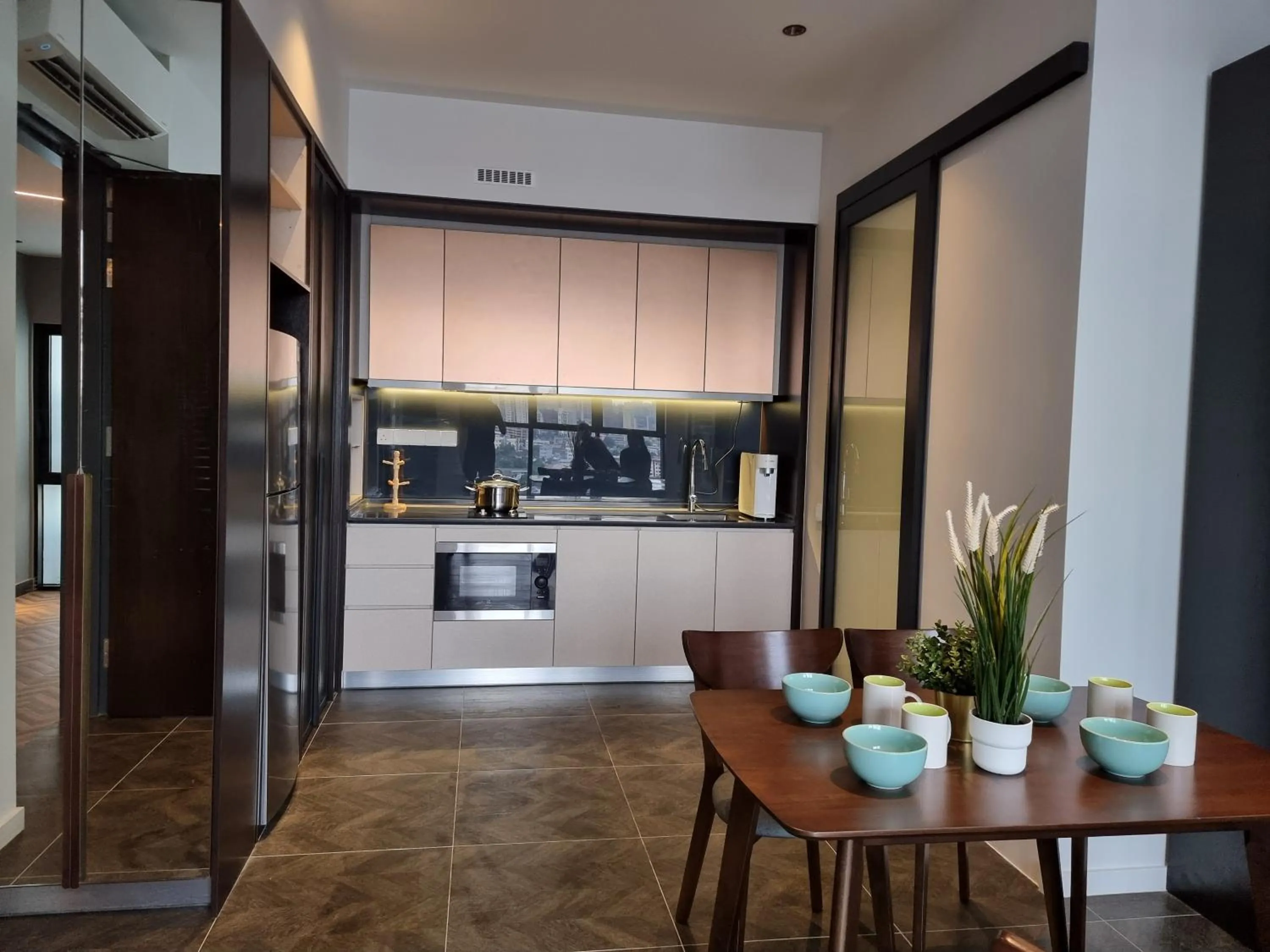 Scarletz Suites KLCC by De Harlequins Guesthouse