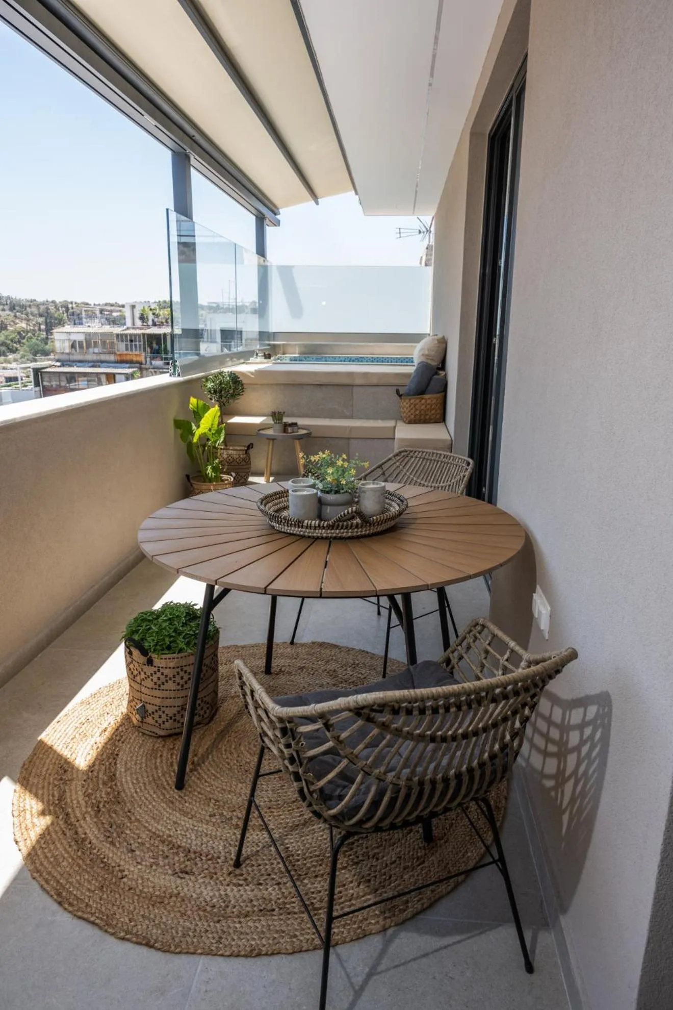 King Suite with Spa Bath in Heart Of Athens Apartments