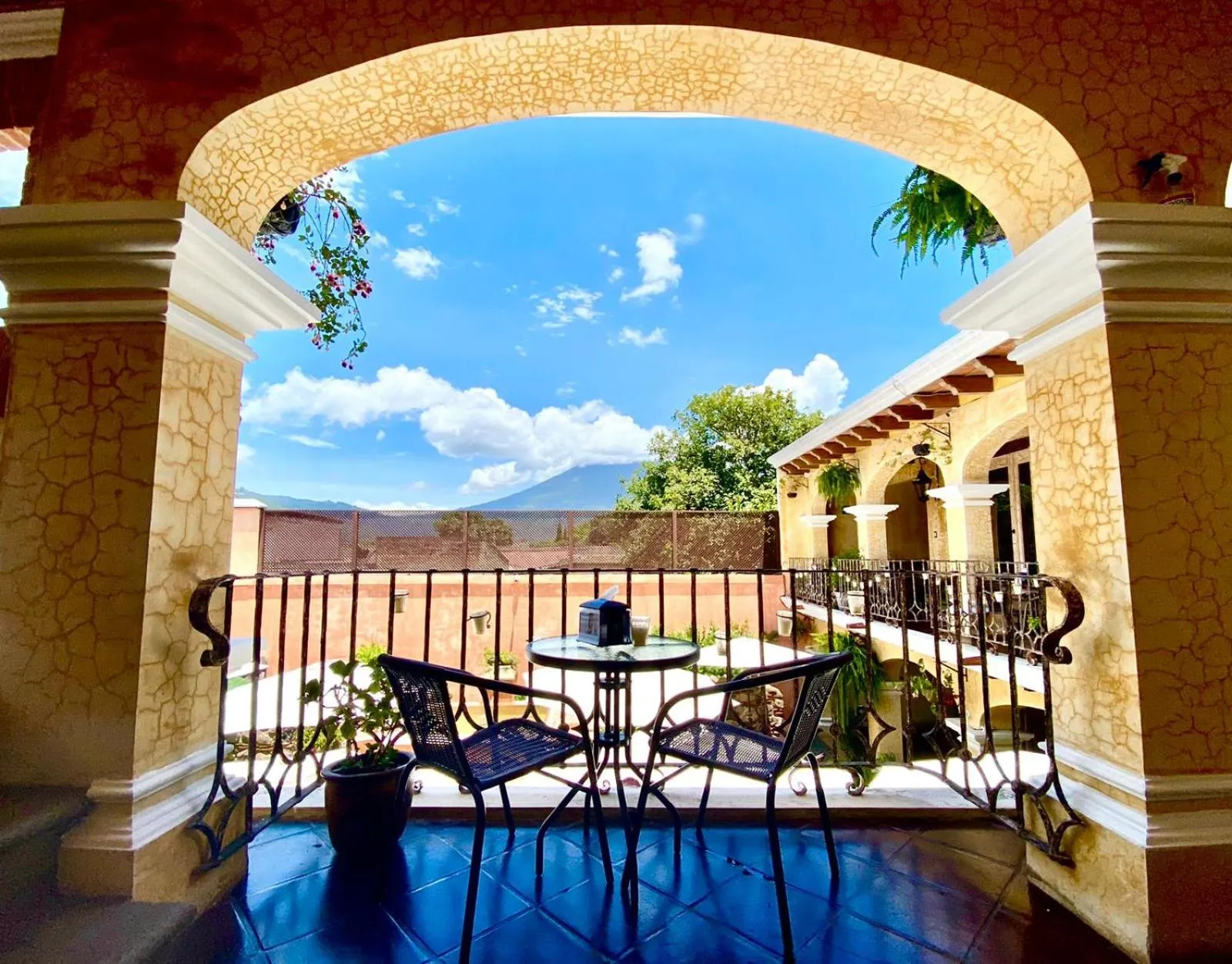 Patio in Hotel Casa Realeza