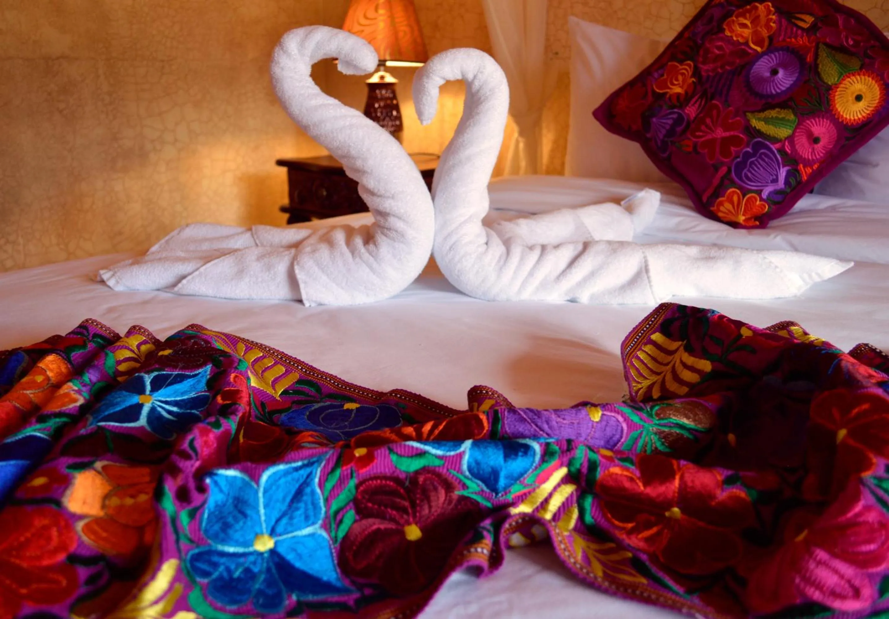 towels, Bed in Hotel Casa Realeza