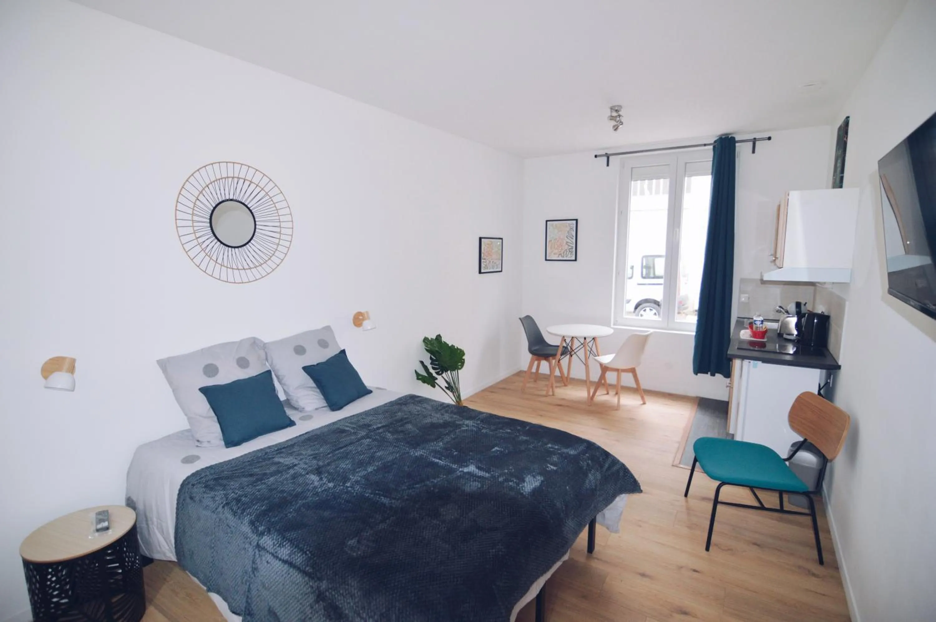 Photo of the whole room, Bed in Studios Lsquare Residence AFPA