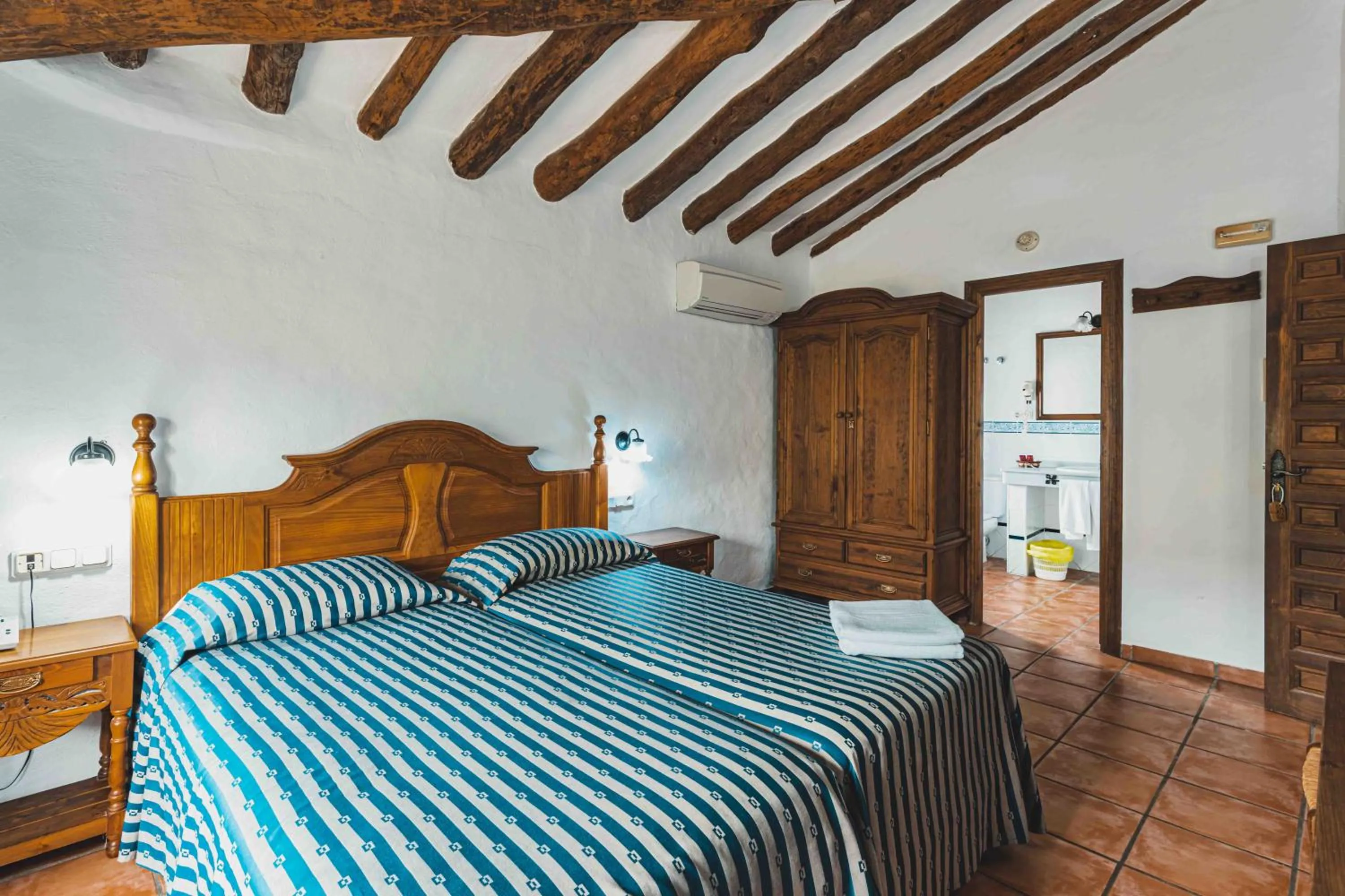 Bed in Hotel Rural El Horcajo de Ronda