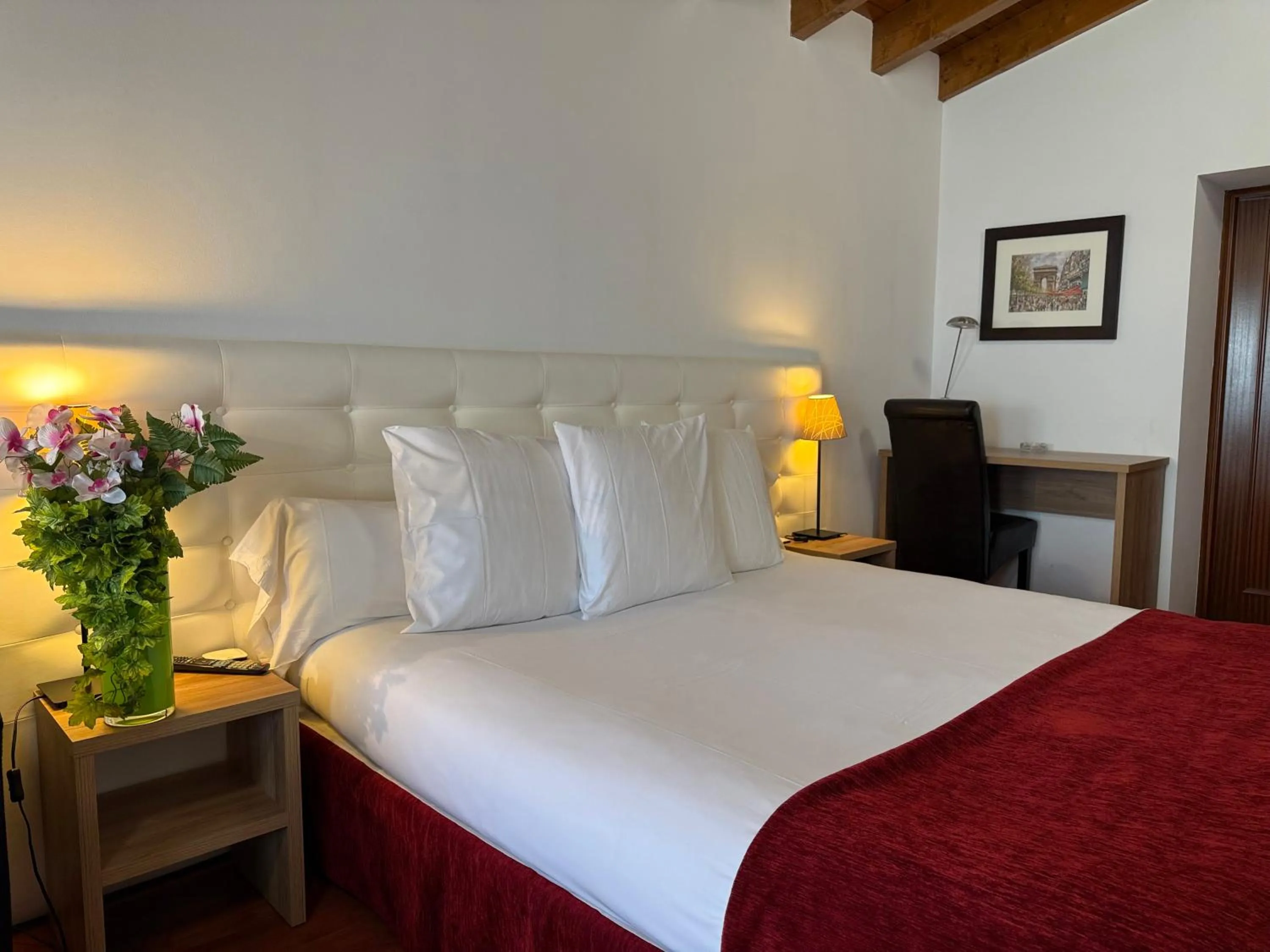 Bed in Hotel Del Lago