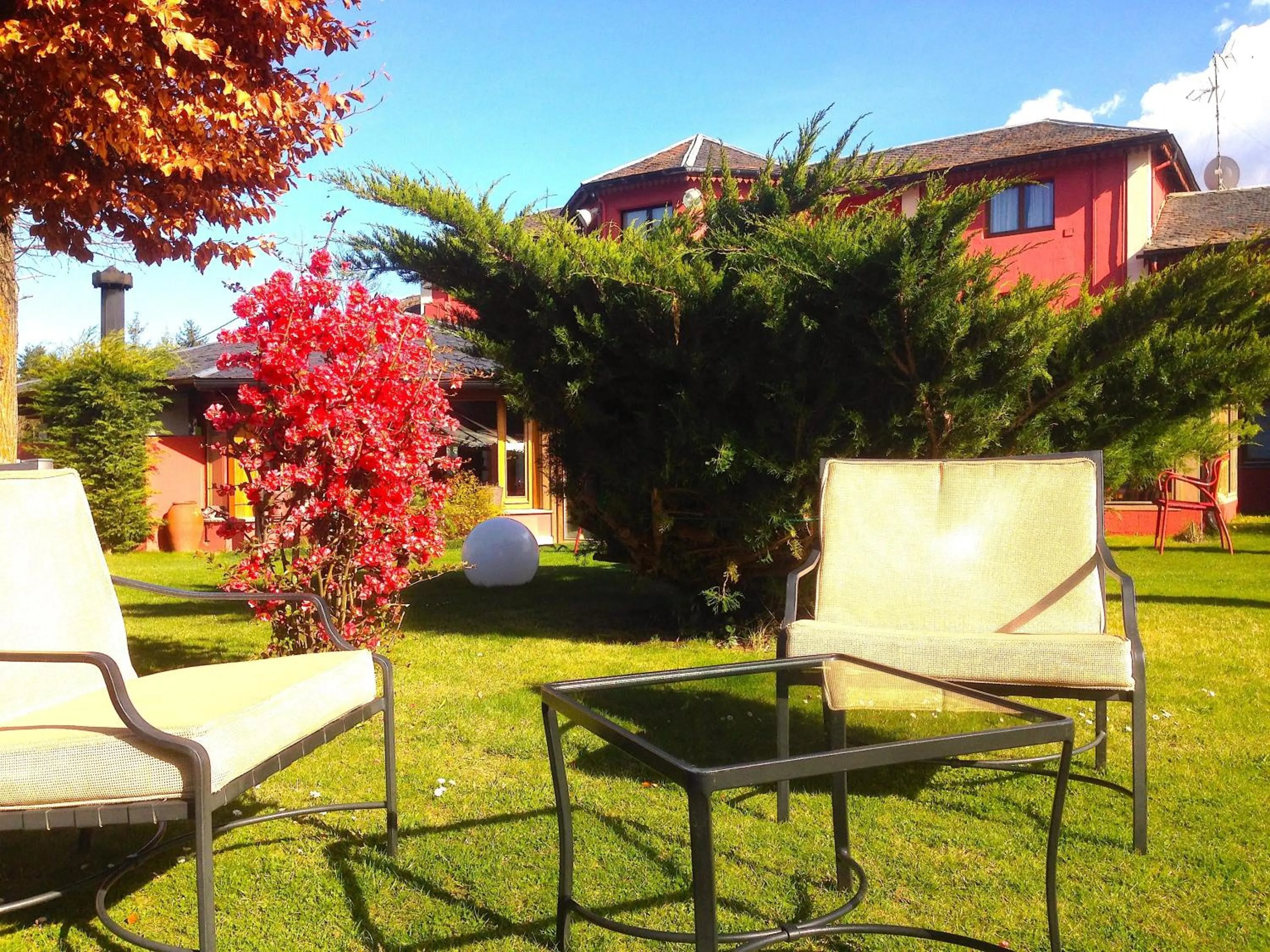 Spring in Hotel Del Lago