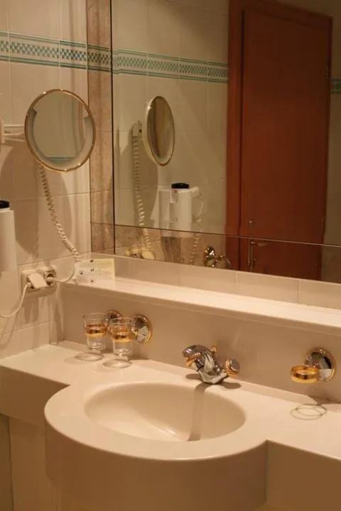 Bathroom in Hotel Voglauerhof