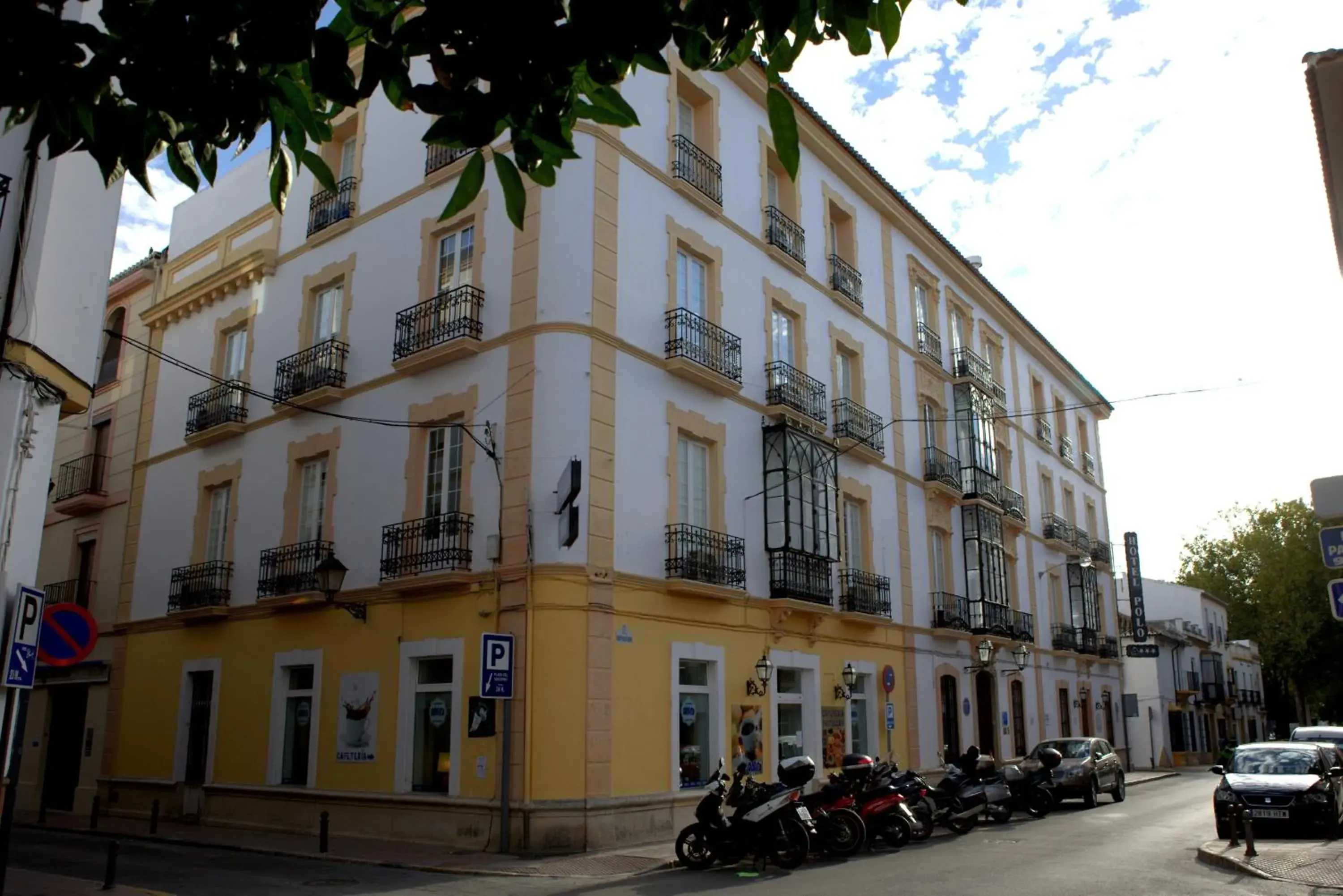 Property building in Ronda Hotel Polo Property building in Ronda Hotel Polo