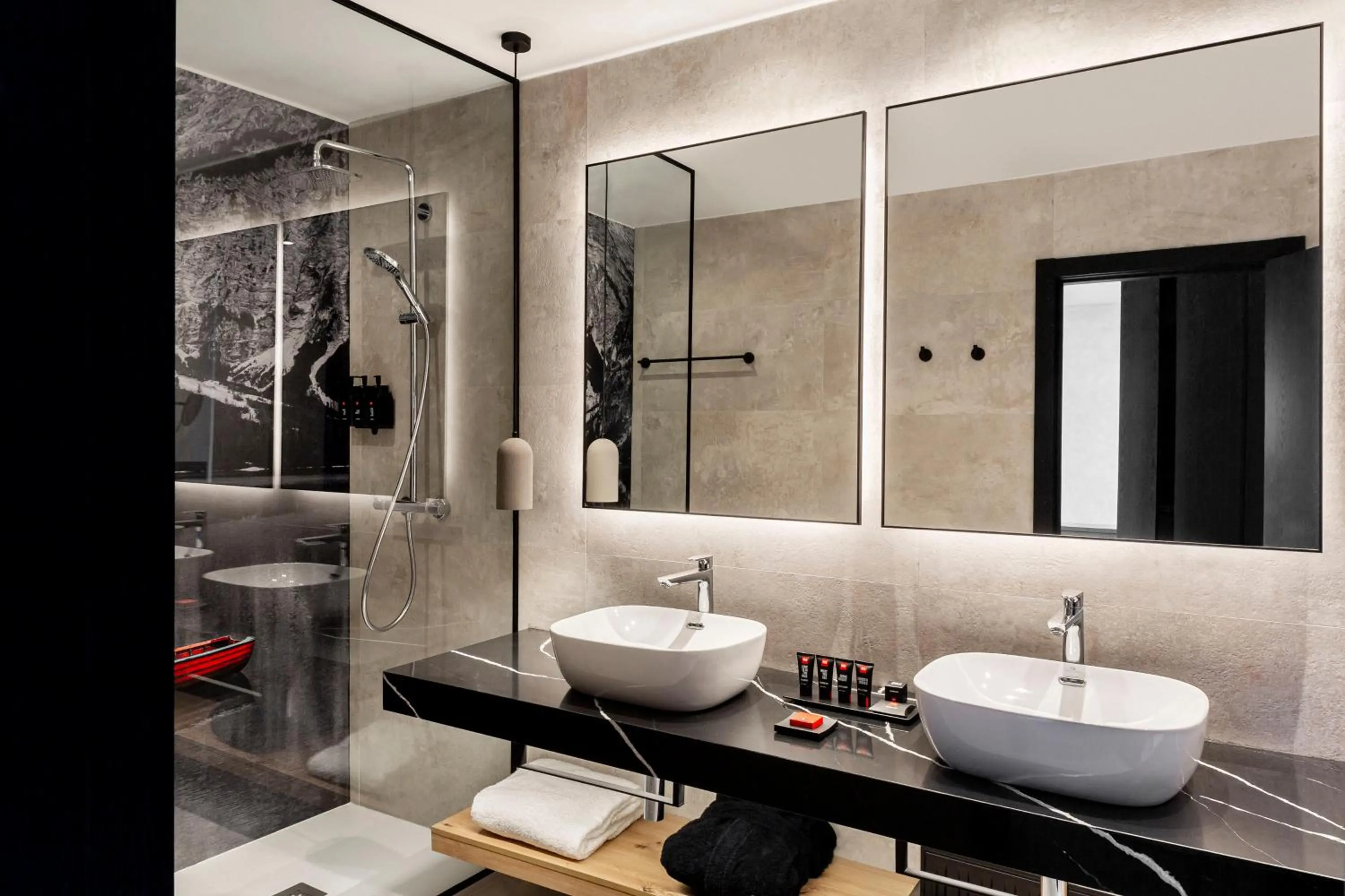 Bathroom in Radisson RED Madrid