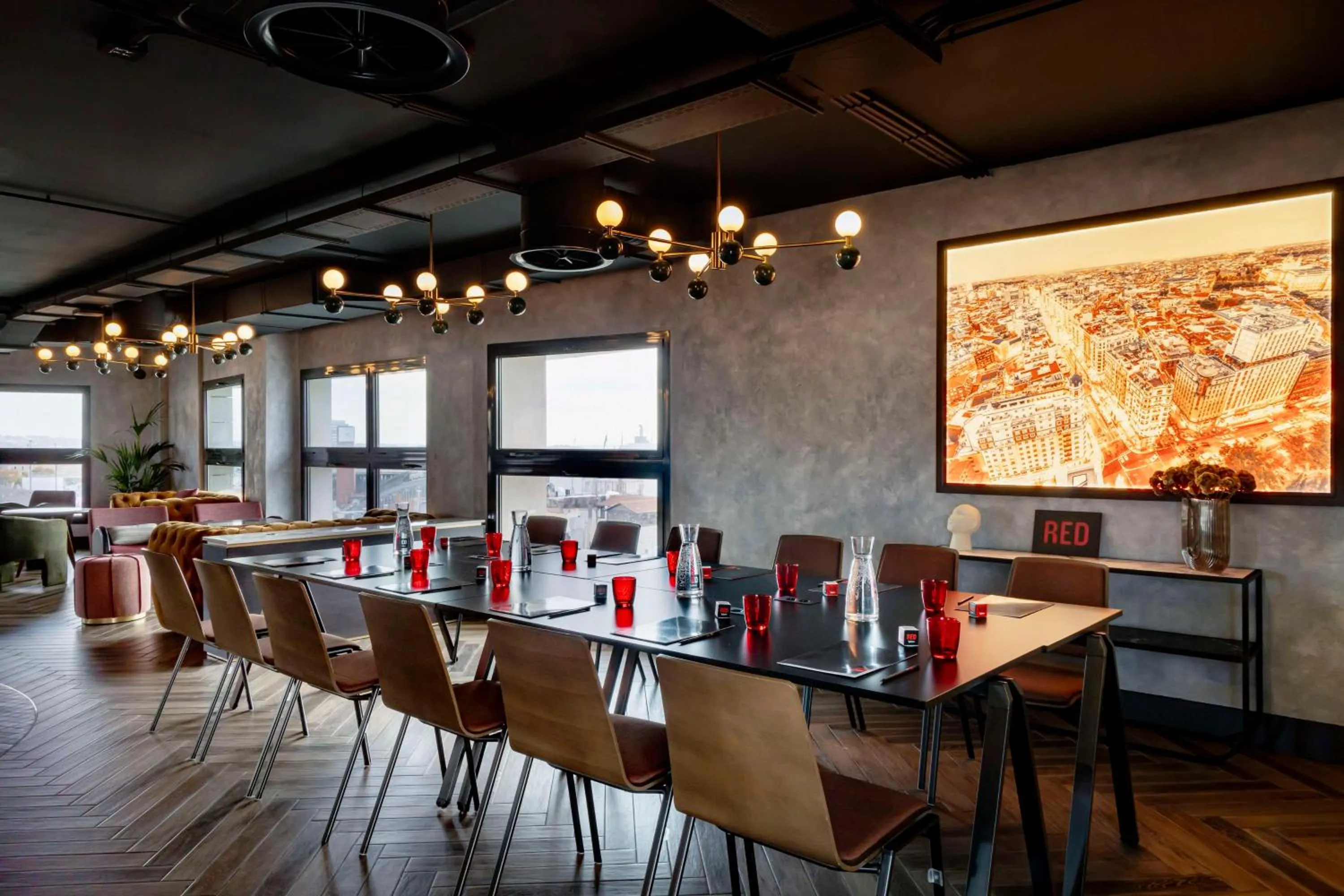 Meeting/conference room in Radisson RED Madrid