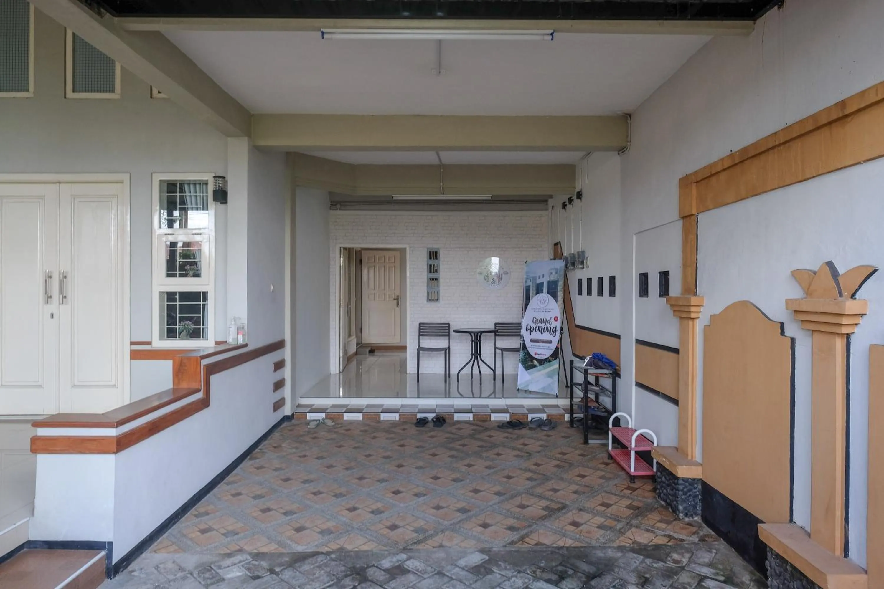 Facade/entrance in RedDoorz Syariah near Kampus UNSOED Purwokerto