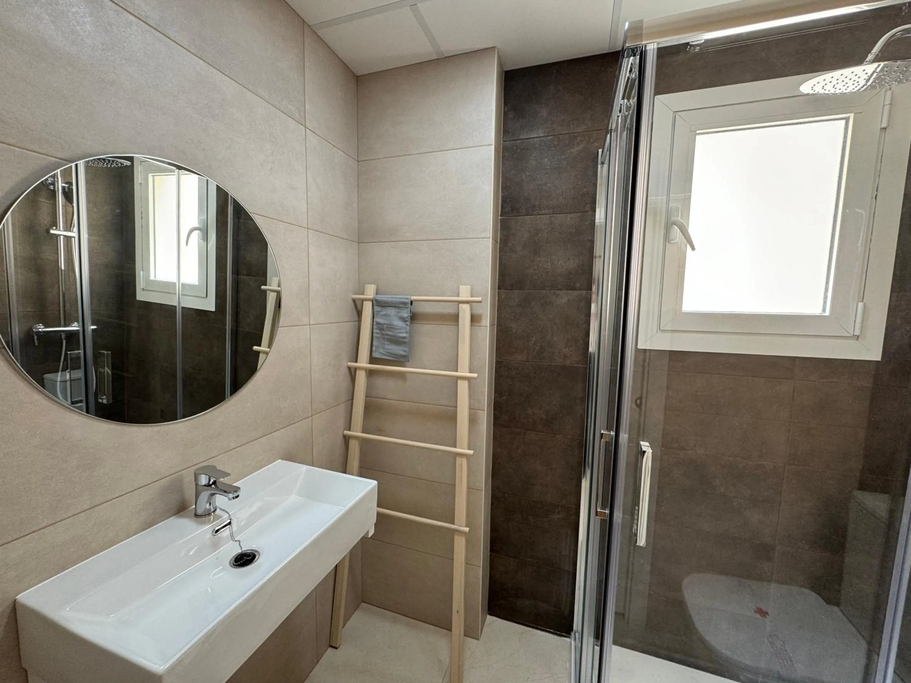 Bathroom in Apartamentos Jessica Beach