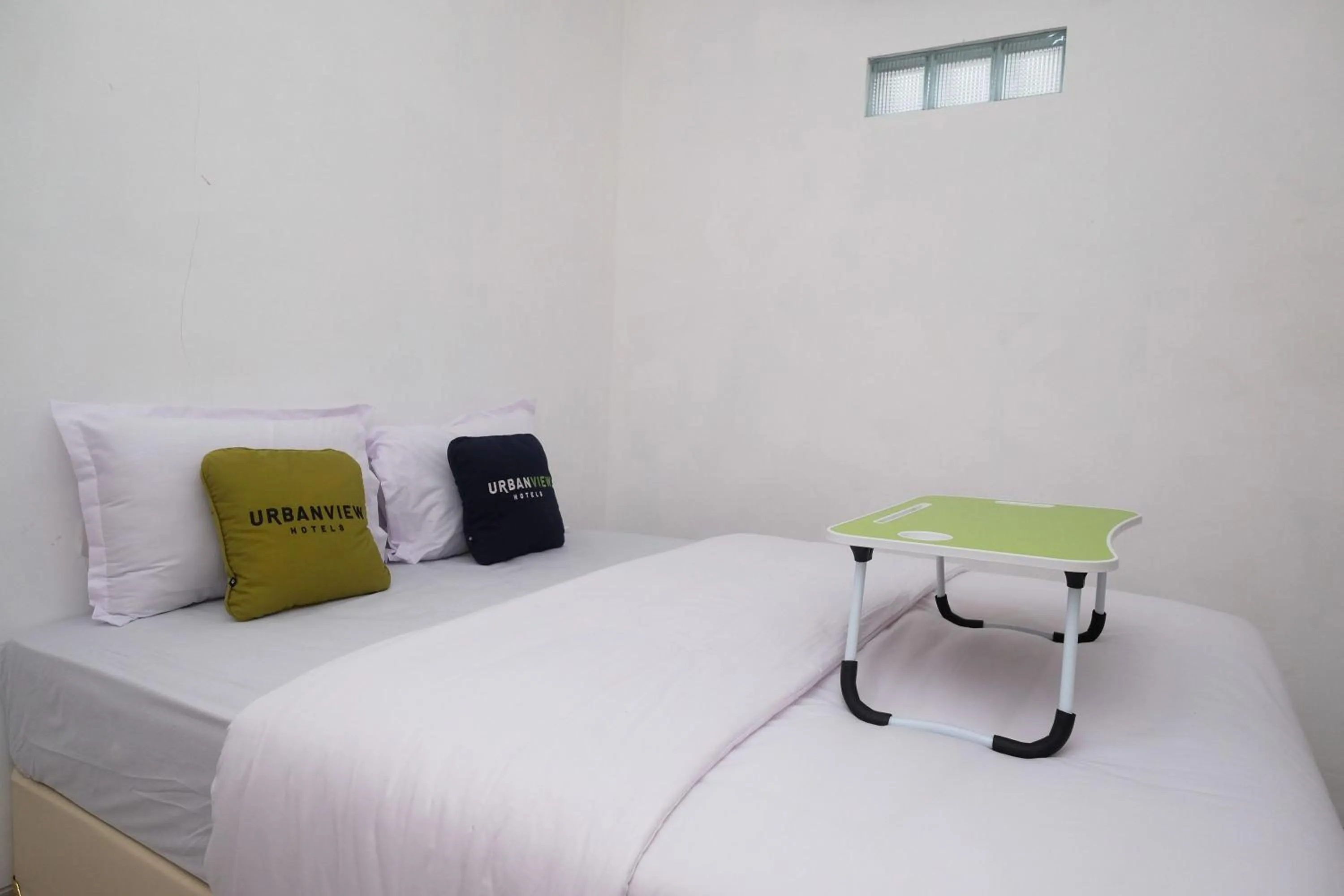 Bedroom, Bed in Urbanview Griya Kusumo Seturan Yogyakarta