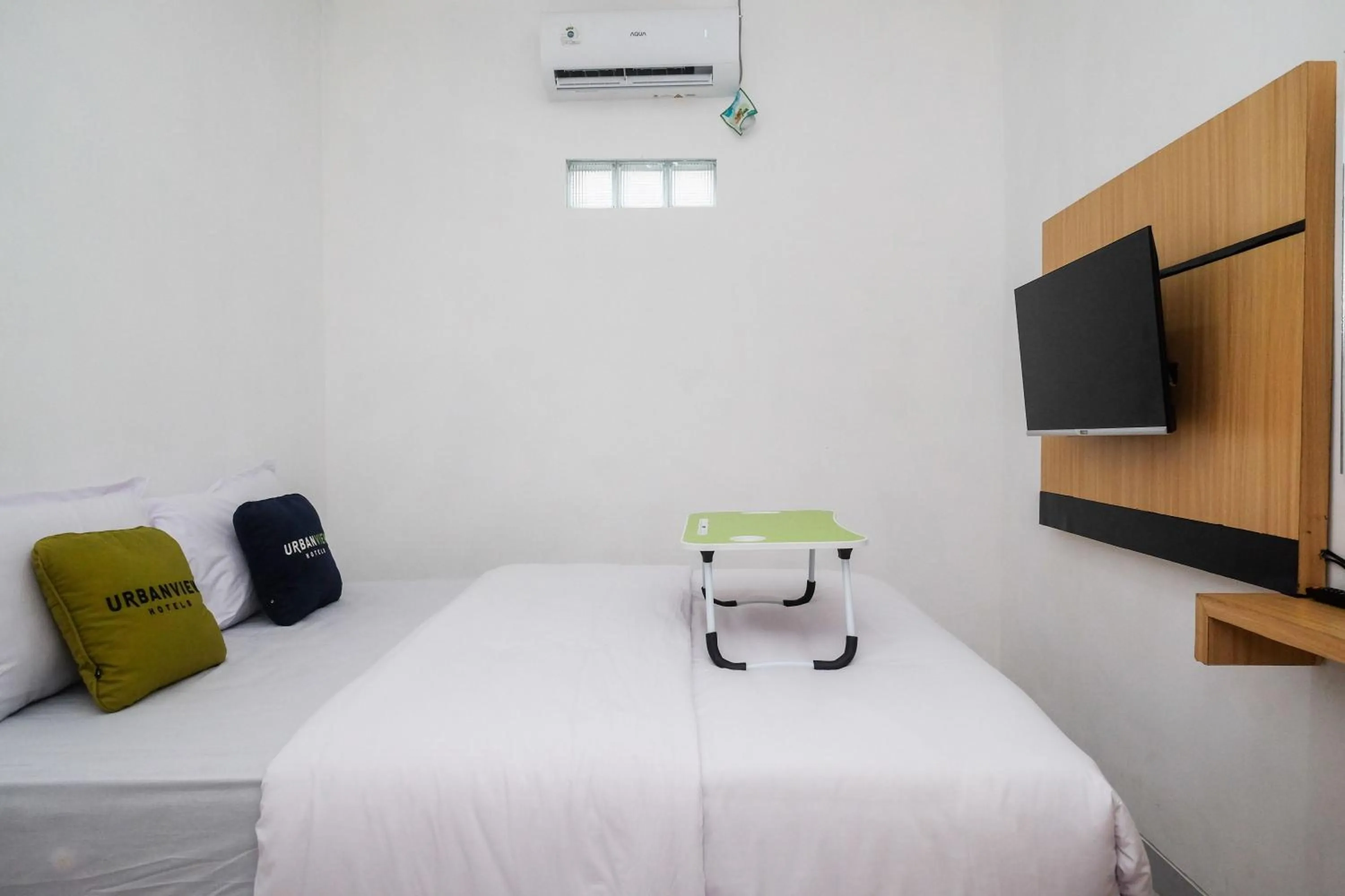 Bedroom, Bed in Urbanview Griya Kusumo Seturan Yogyakarta