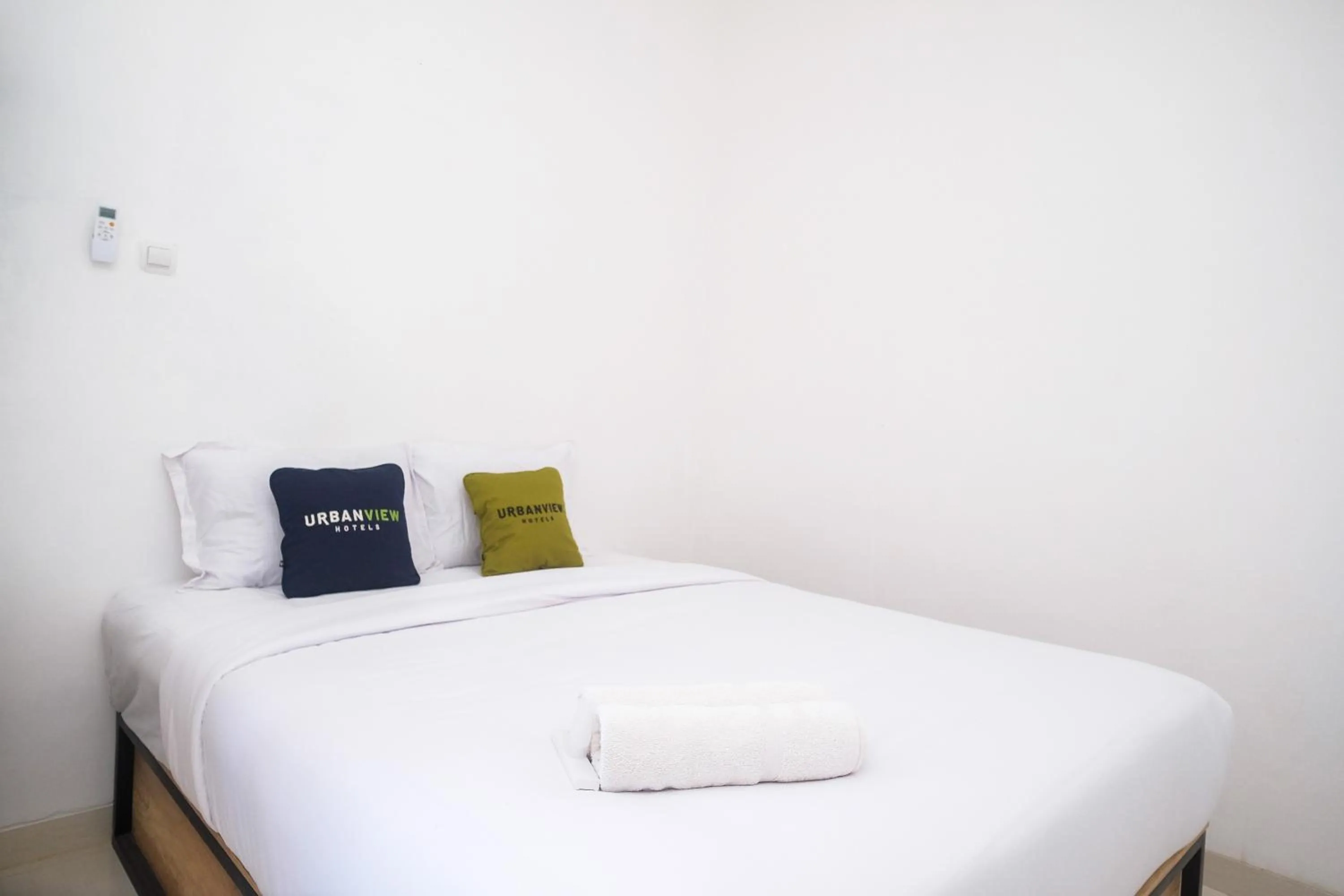 Bedroom, Bed in Urbanview Griya Kusumo Seturan Yogyakarta