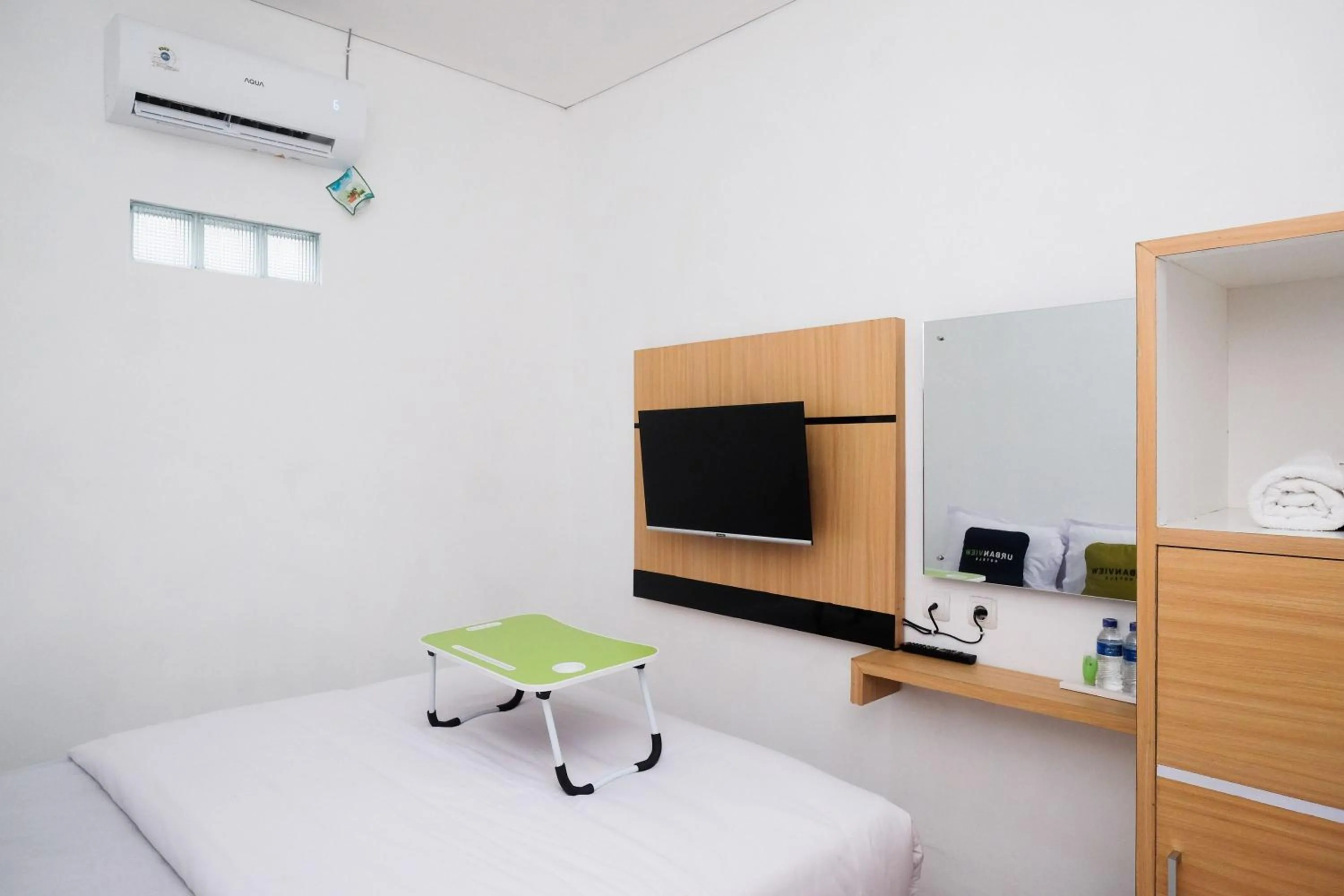 Bedroom, Bed in Urbanview Griya Kusumo Seturan Yogyakarta