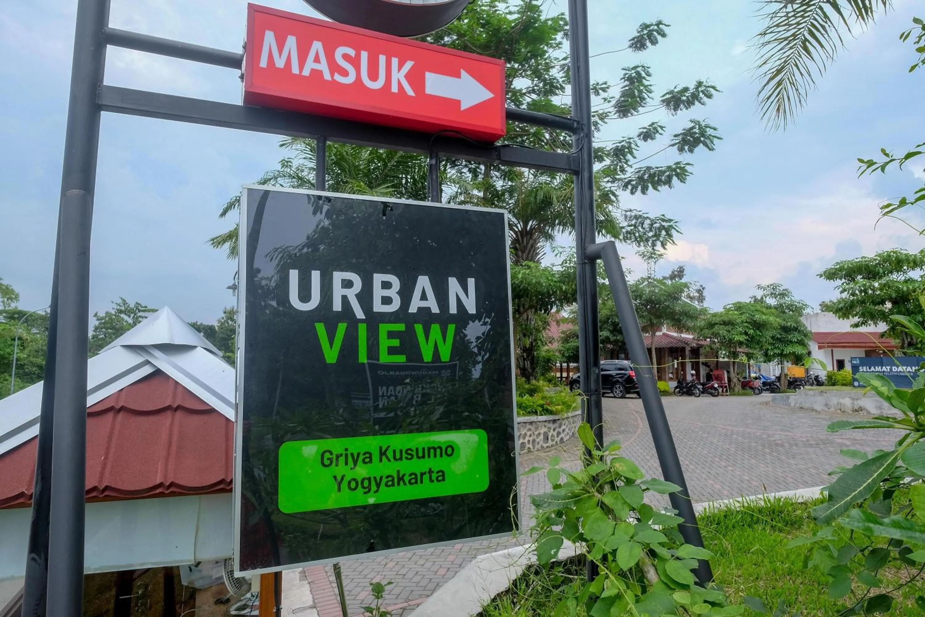 Property logo or sign in Urbanview Griya Kusumo Seturan Yogyakarta