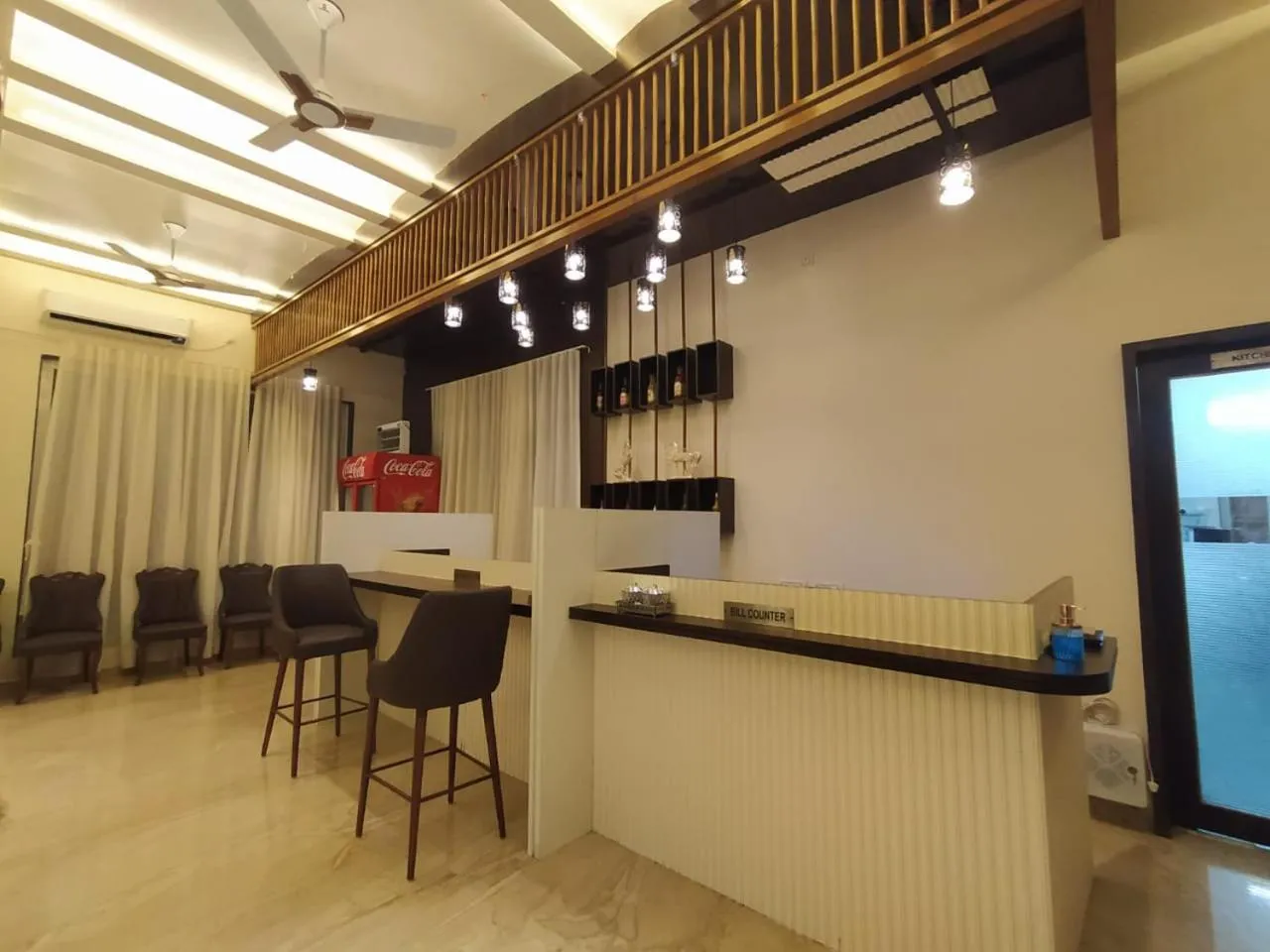 Restaurant/places to eat in Flamingo Club and Resort Una 3 Km Away from Diu Check Post