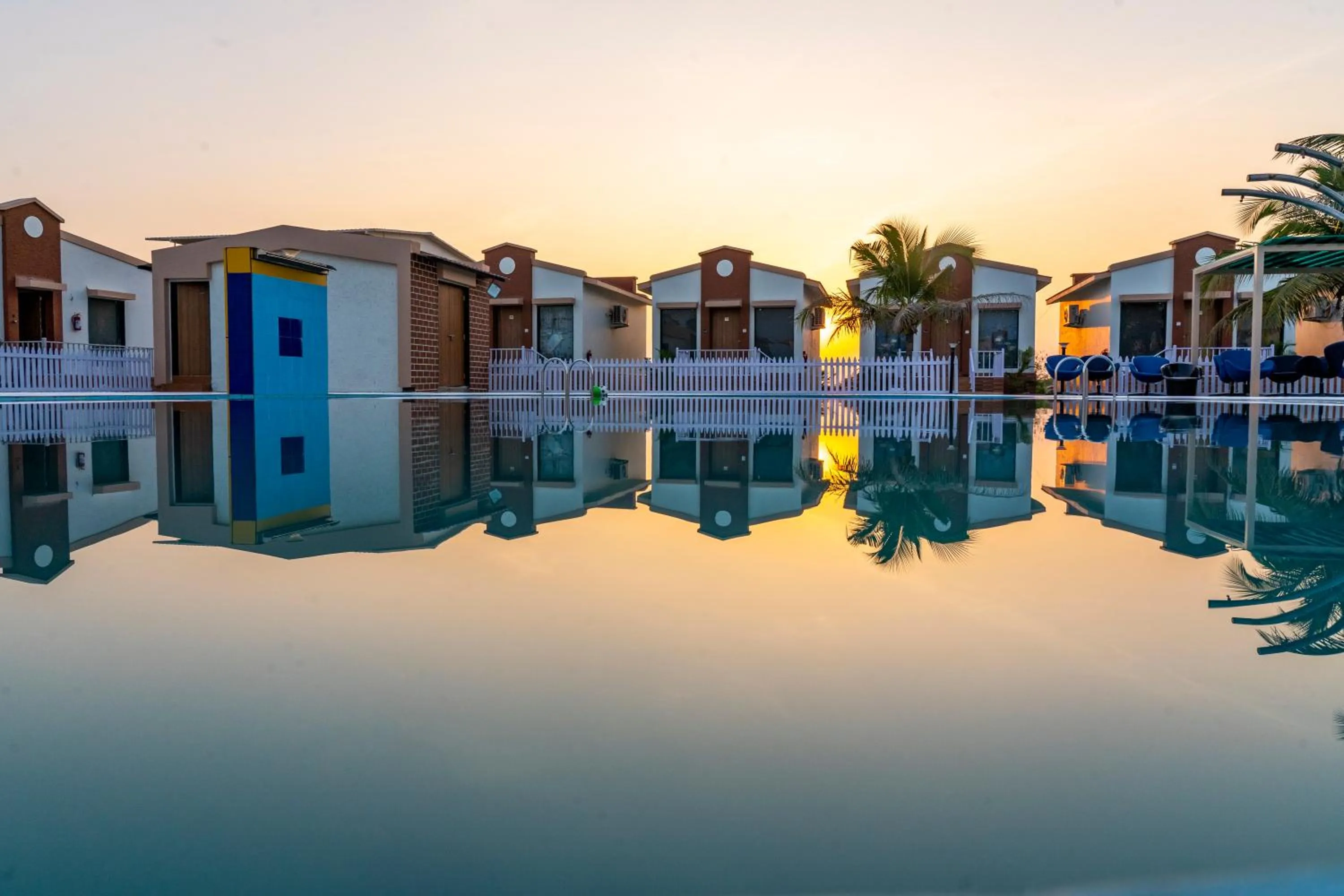 Bed in Flamingo Club and Resort Una 3 Km Away from Diu Check Post