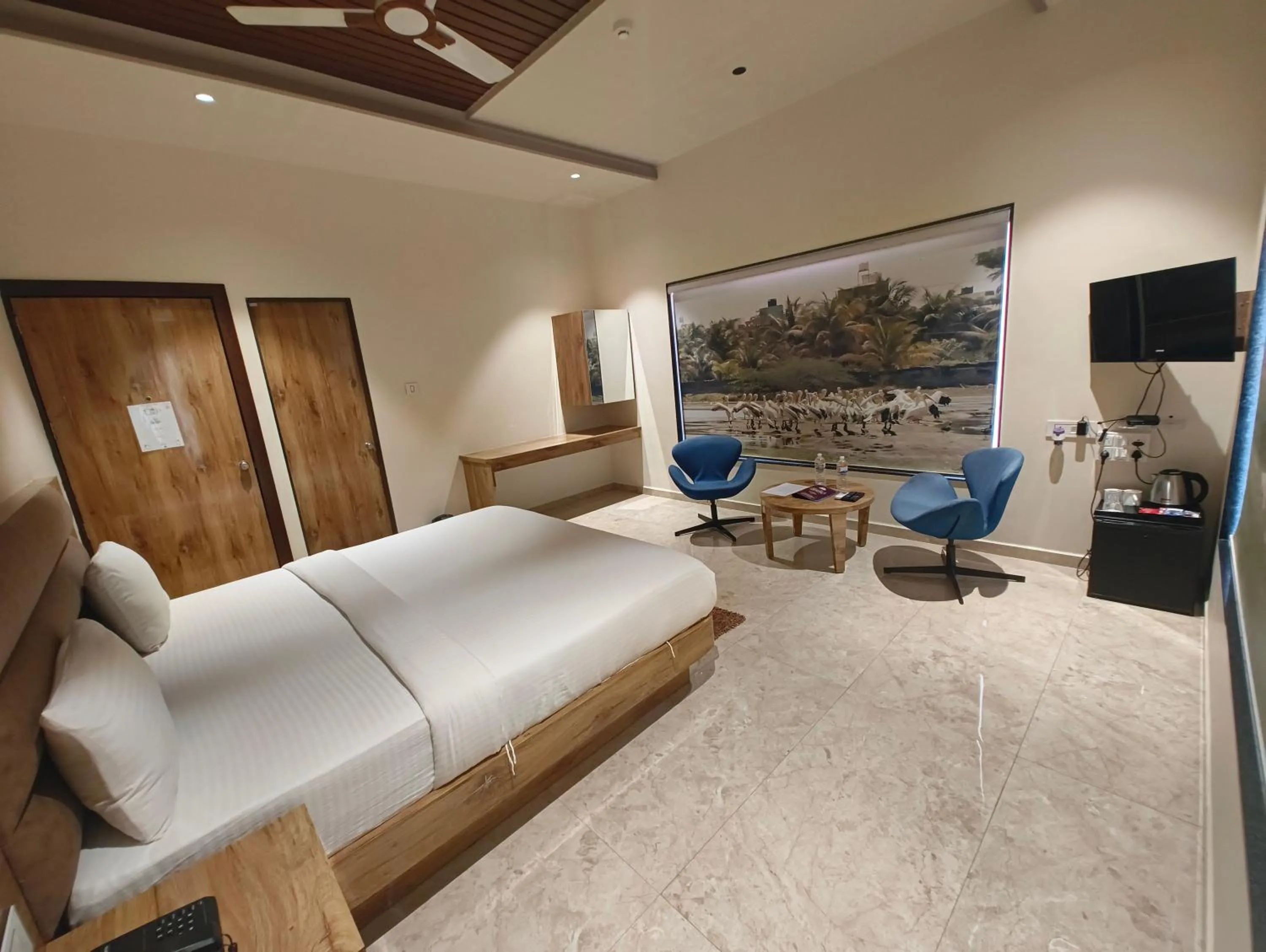 Bed in Flamingo Club and Resort Una 3 Km Away from Diu Check Post