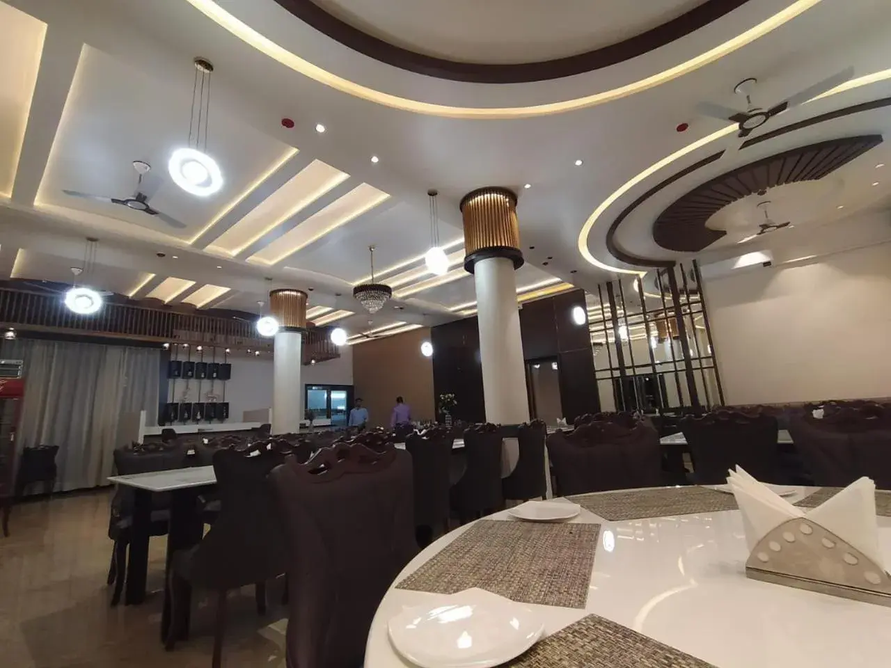 Restaurant/places to eat in Flamingo Club and Resort Una 3 Km Away from Diu Check Post Restaurant/places to eat in Flamingo Club and Resort Una 3 Km Away from Diu Check Post