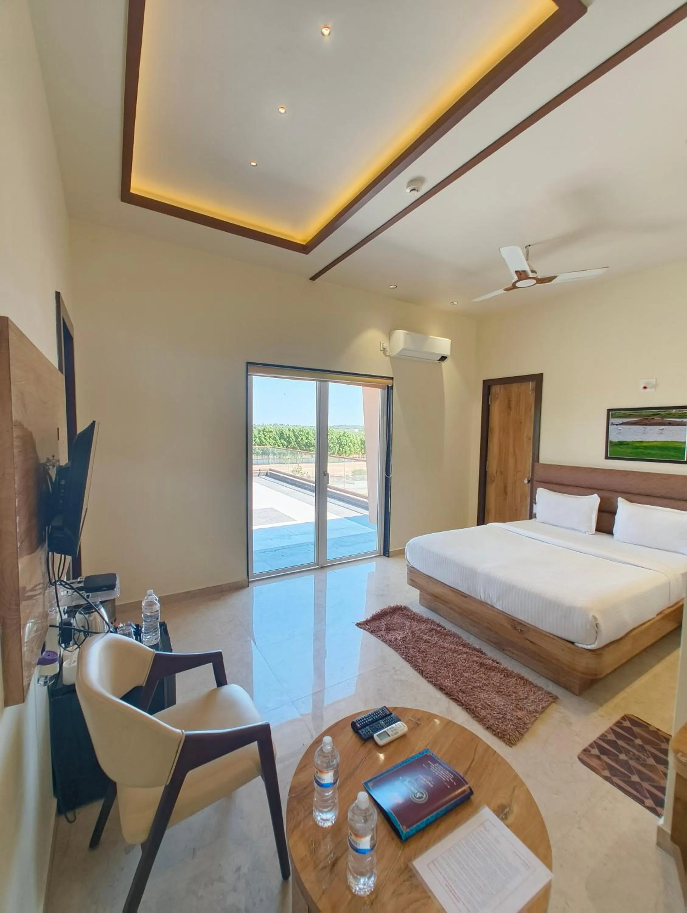 Bed in Flamingo Club and Resort Una 3 Km Away from Diu Check Post