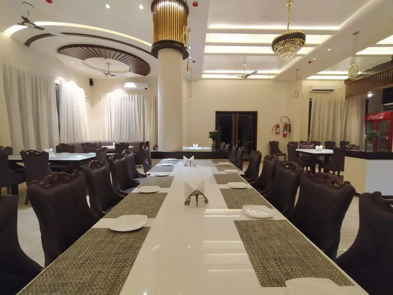 Restaurant/places to eat in Flamingo Club and Resort Una 3 Km Away from Diu Check Post Restaurant/places to eat in Flamingo Club and Resort Una 3 Km Away from Diu Check Post
