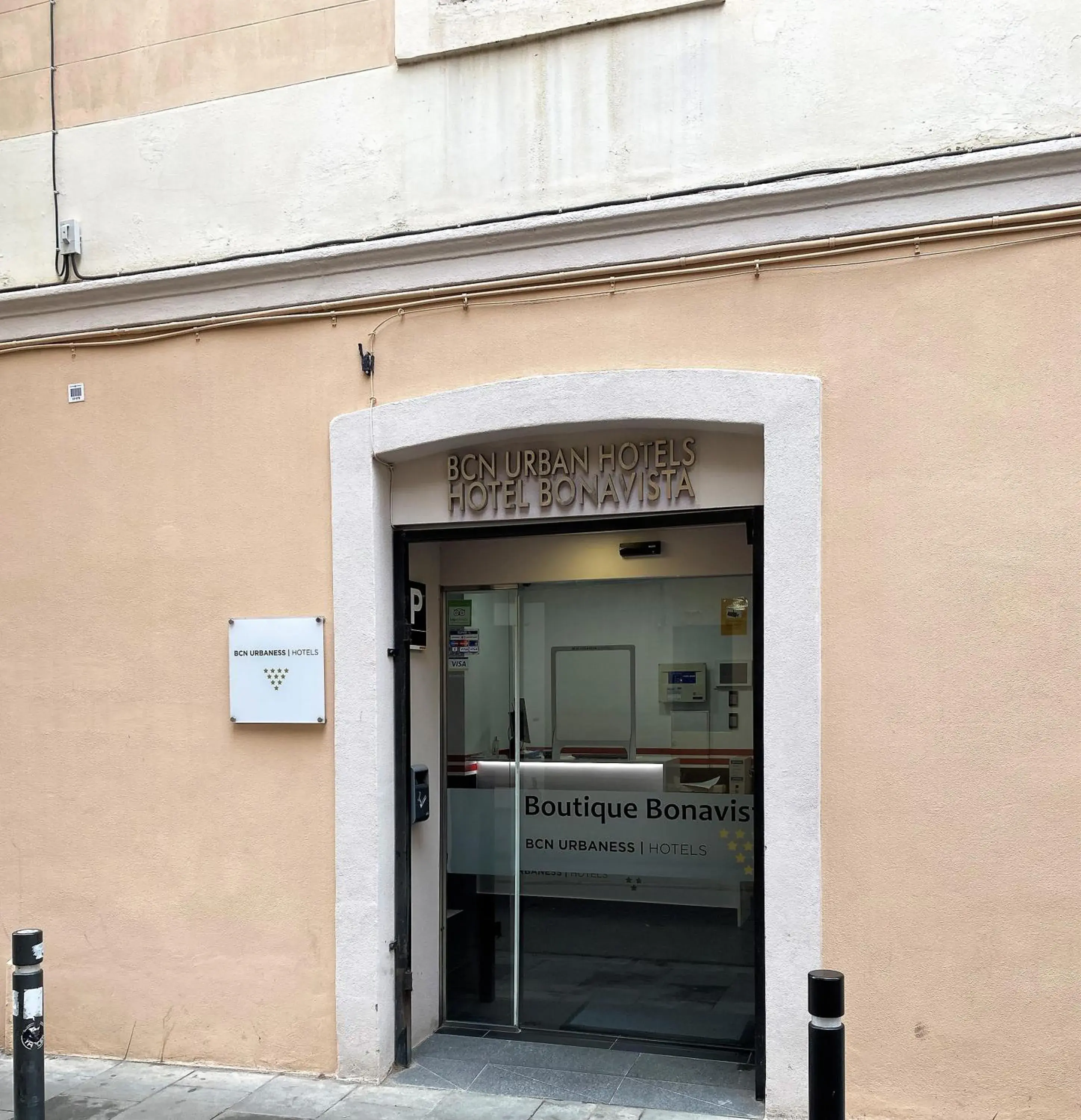 Facade/entrance in BCN Urbaness Hotels Bonavista Facade/entrance in BCN Urbaness Hotels Bonavista
