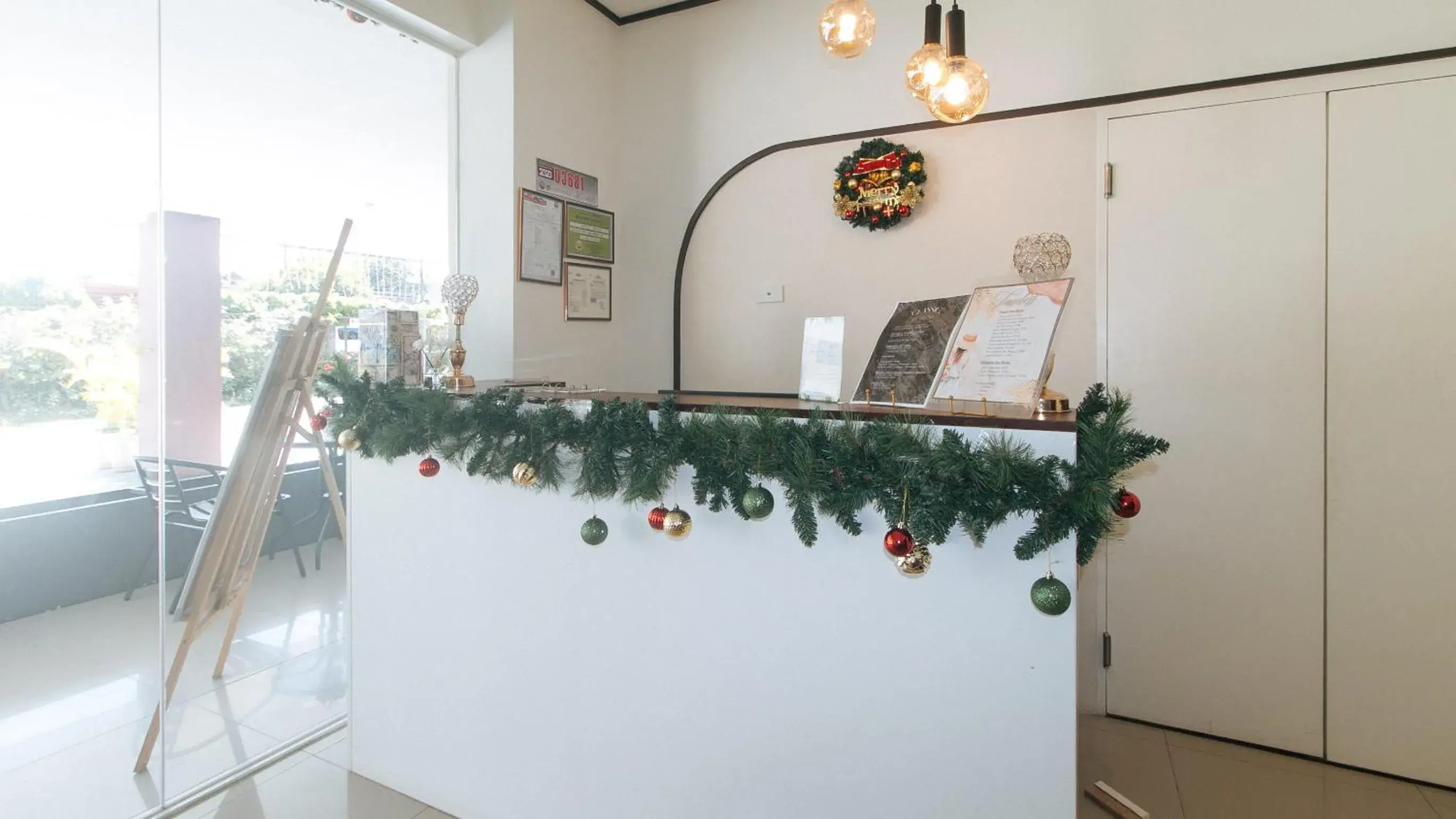 Lobby or reception in RedDoorz @ Leoncia Apartelle Mandaue City Lobby or reception in RedDoorz @ Leoncia Apartelle Mandaue City