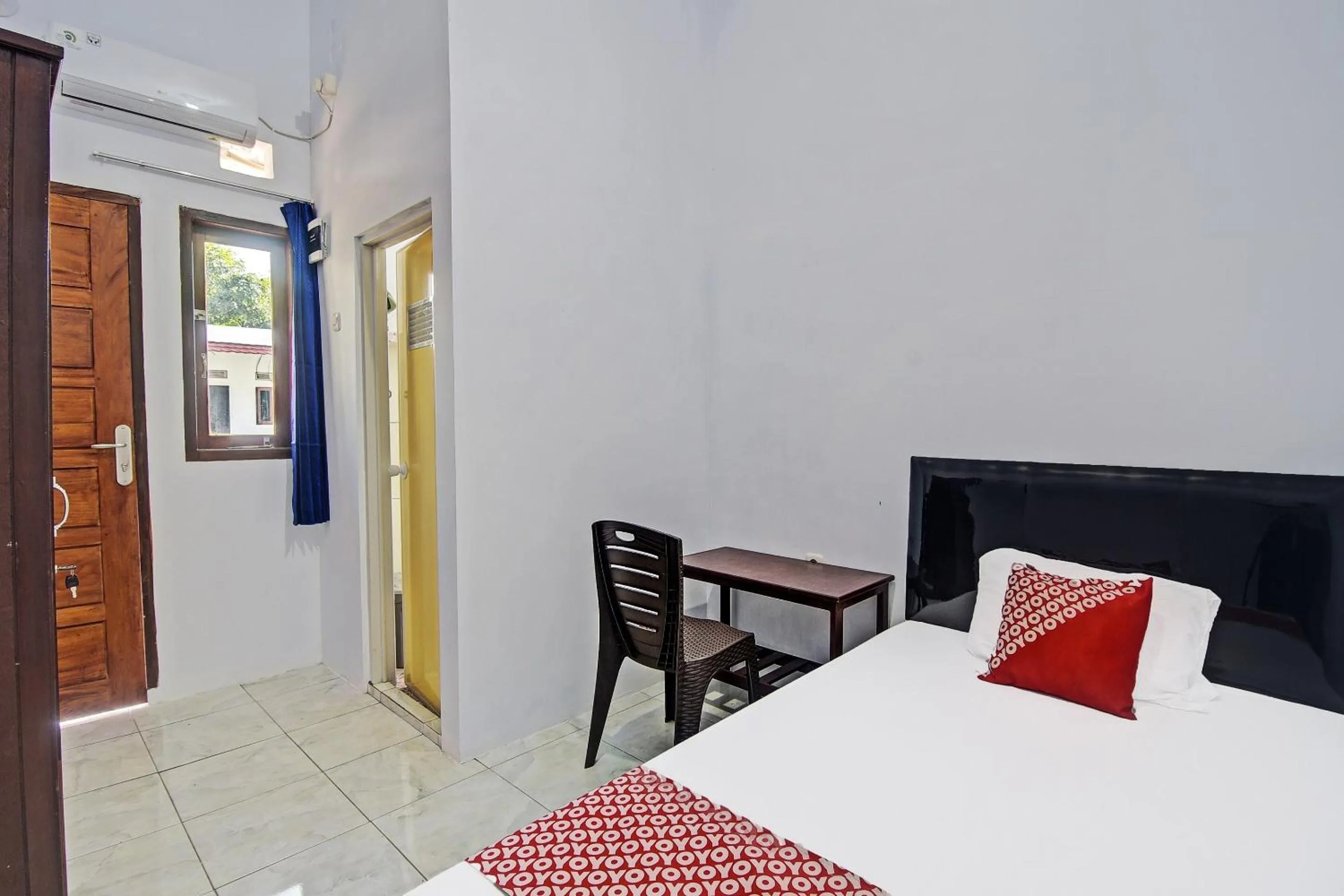 Bedroom, Bed in Hotel O Cvictory Inn