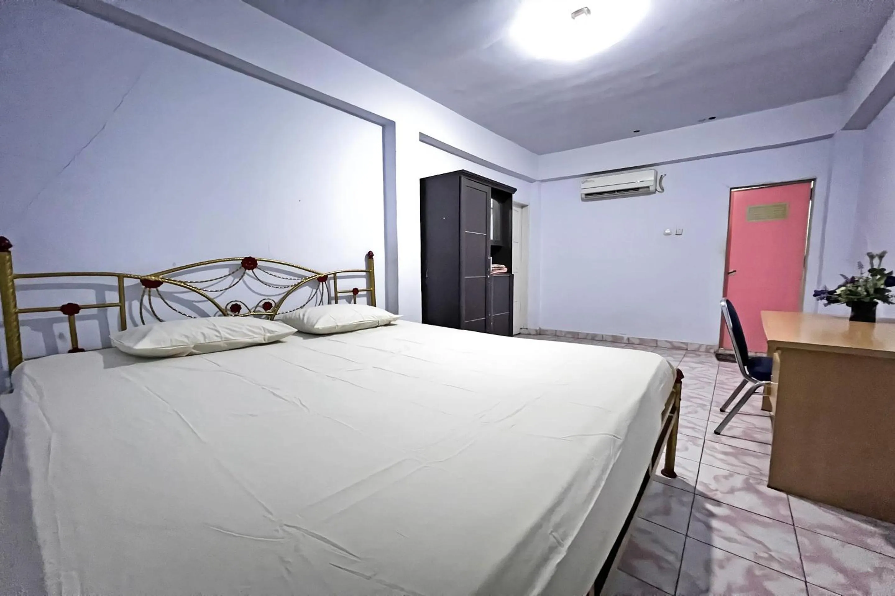 Bedroom, Bed in Hotel O Wisma Samudra