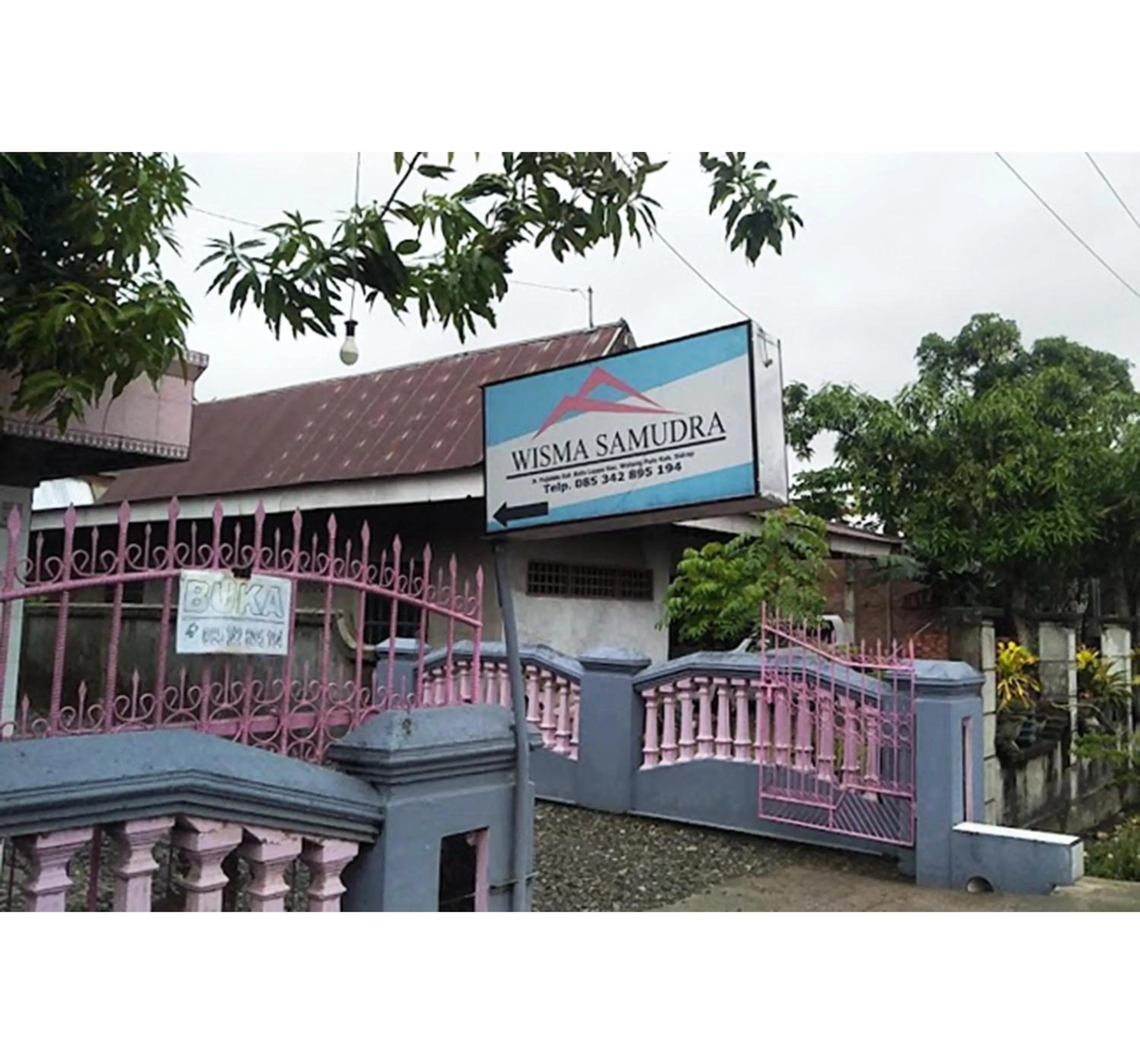 Facade/entrance in Hotel O Wisma Samudra