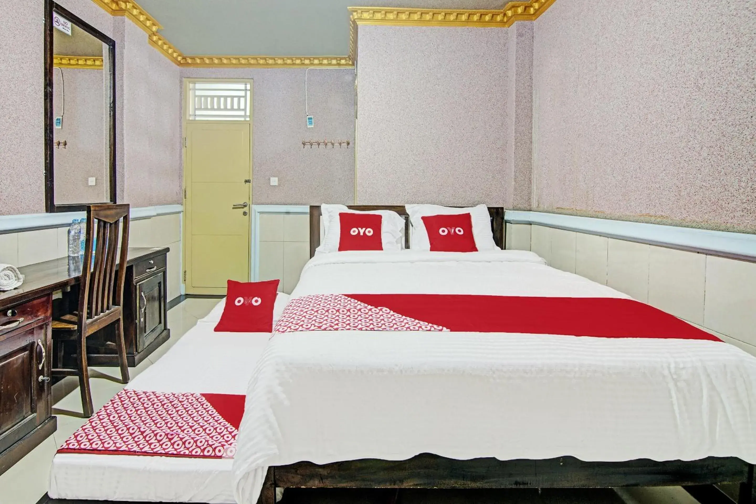 Bedroom, Bed in Hotel O Padang City Center Near Gunung Padang Formerly Hotel Fitriaendika Bedroom, Bed in Hotel O Padang City Center Near Gunung Padang Formerly Hotel Fitriaendika