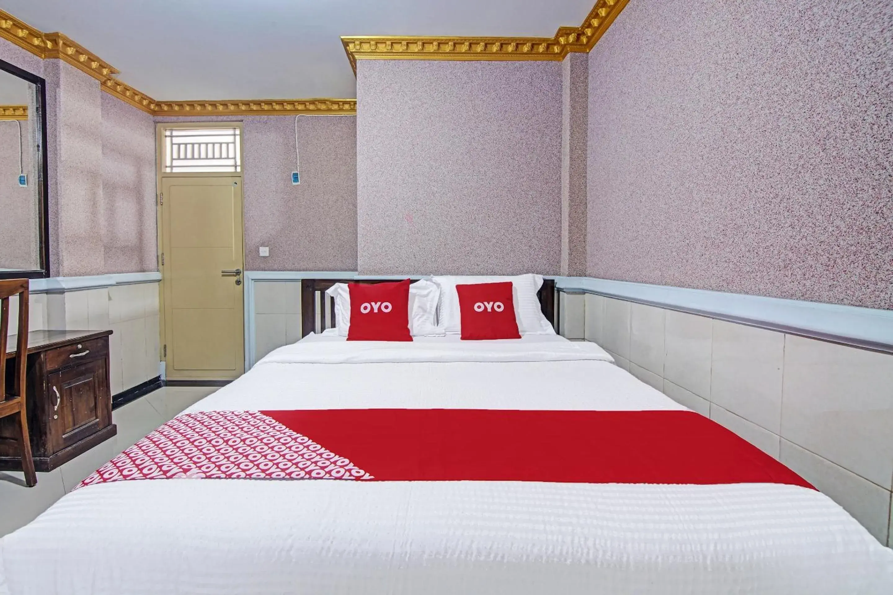 Bedroom, Bed in Hotel O Padang City Center Near Gunung Padang Formerly Hotel Fitriaendika Bedroom, Bed in Hotel O Padang City Center Near Gunung Padang Formerly Hotel Fitriaendika