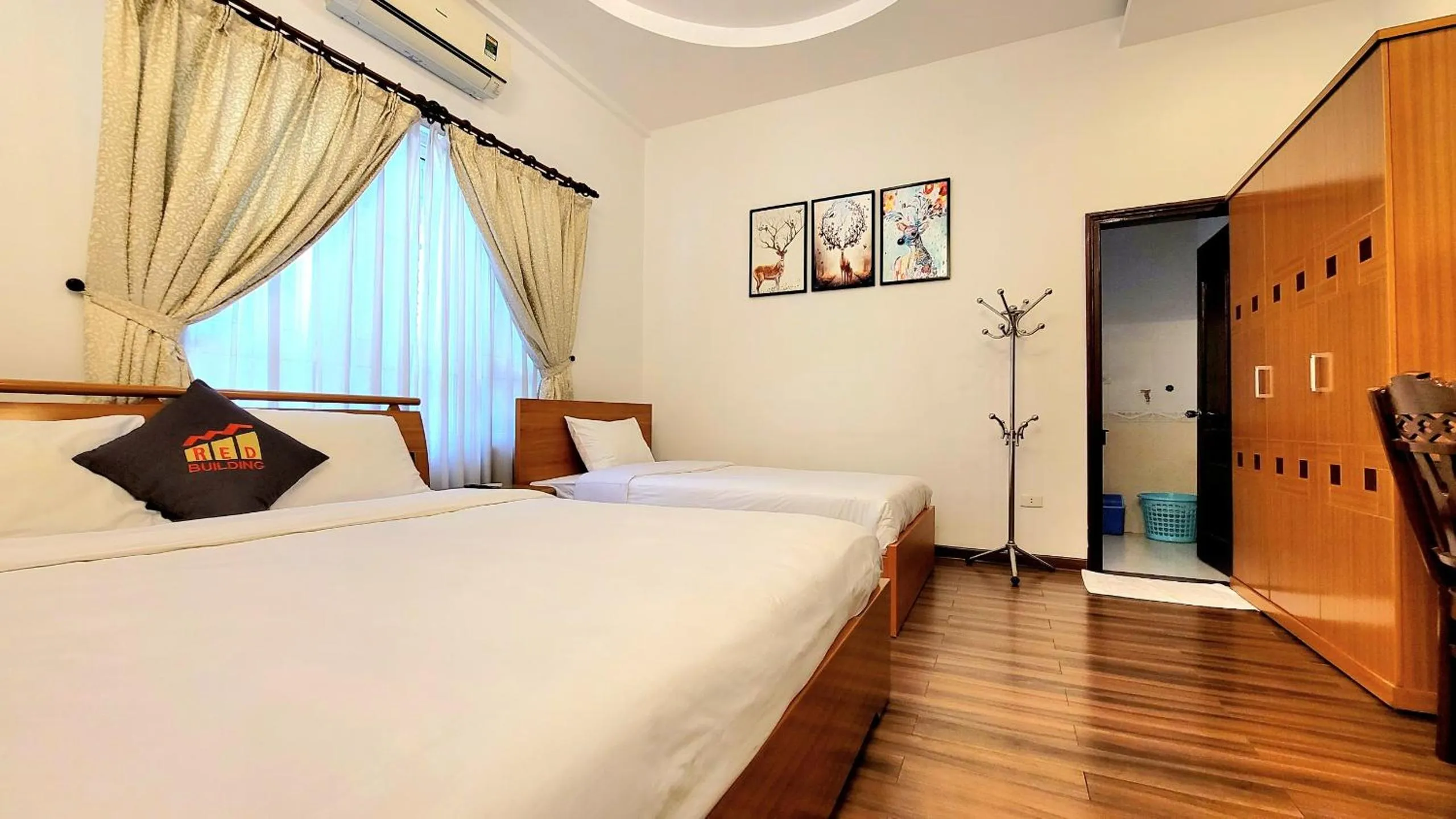 Bed in Red Building - Hotel - Hà Nội