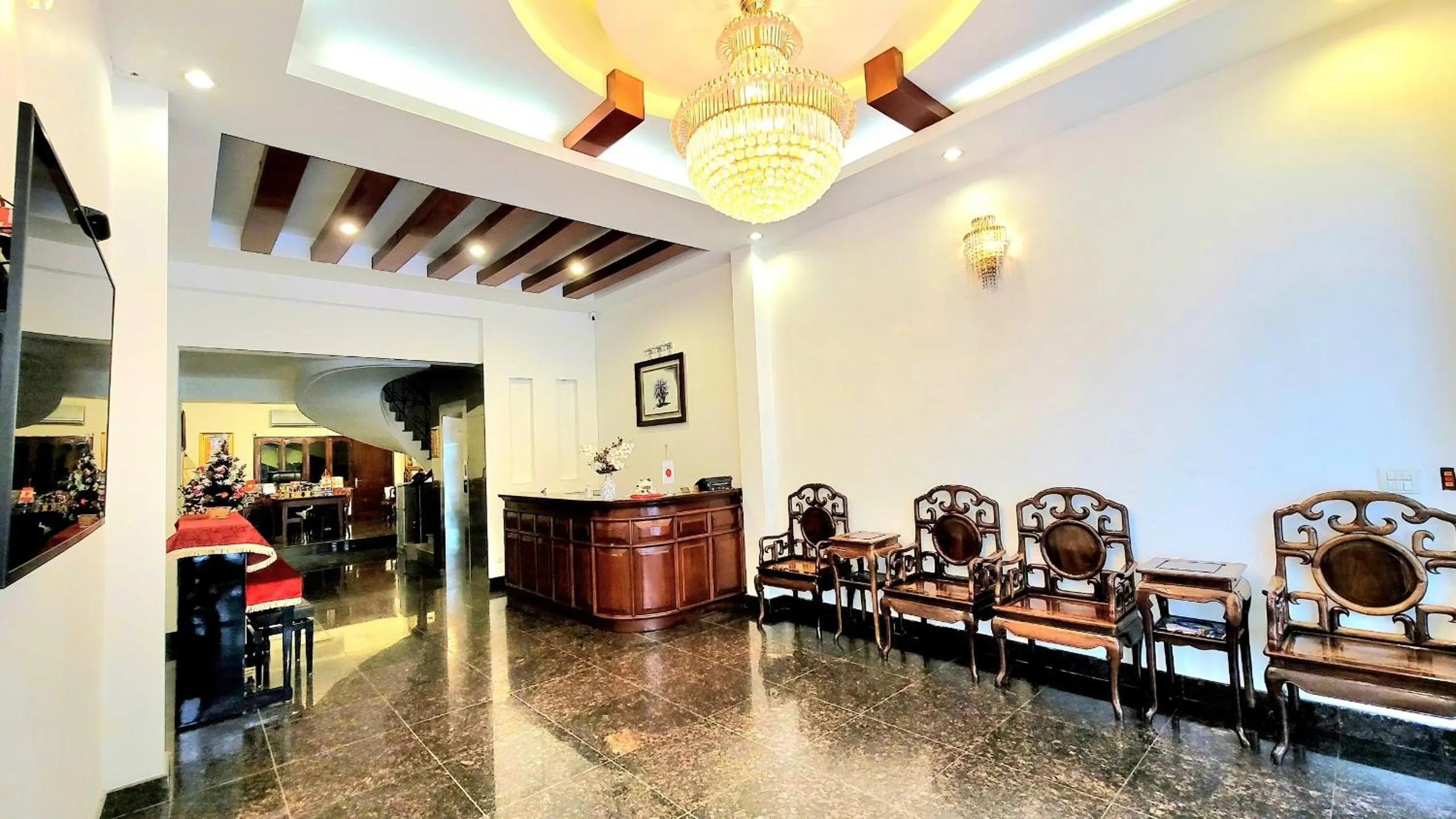 Property building in Red Building - Hotel - Hà Nội