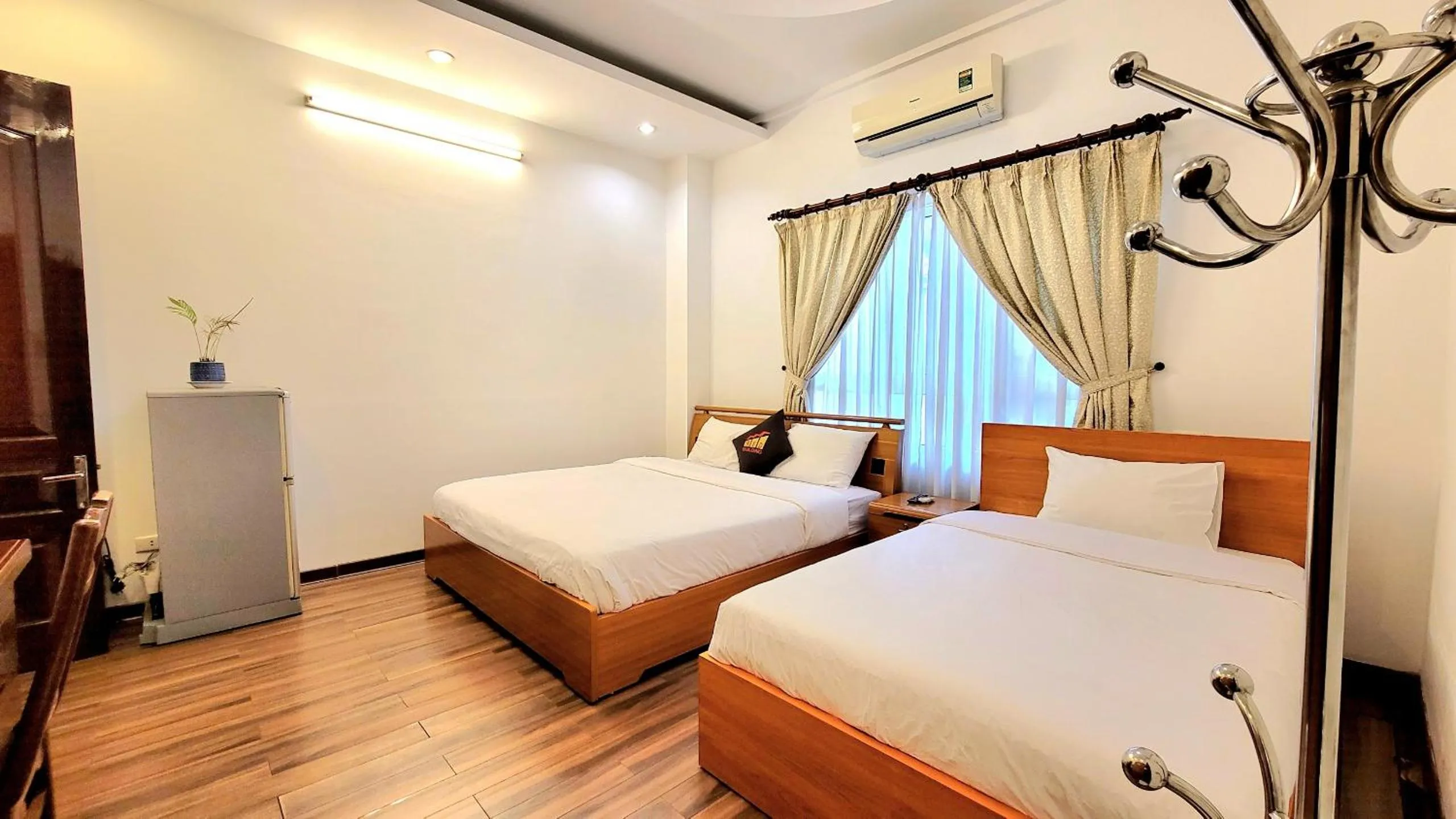 Bed in Red Building - Hotel - Hà Nội