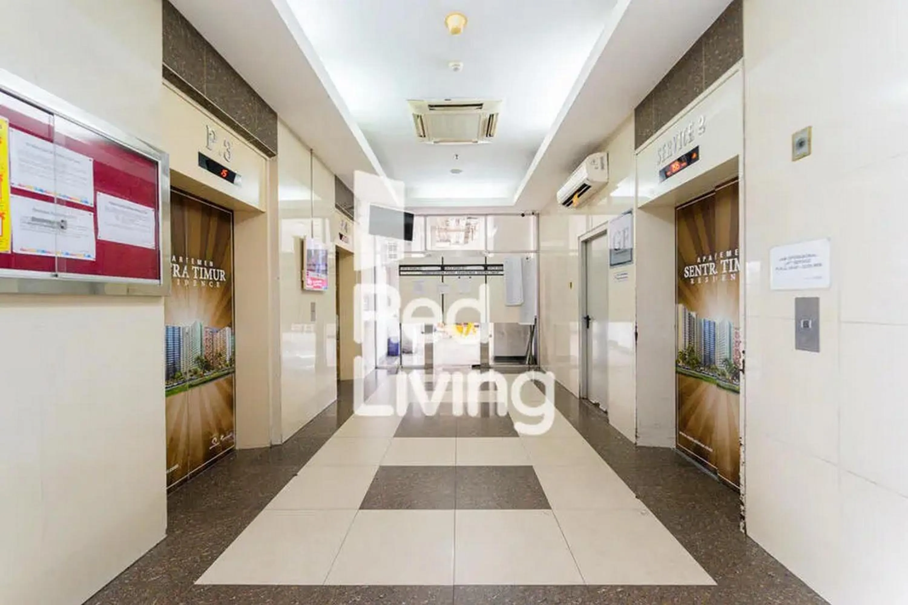 elevator in RedLiving Apartemen Sentra Timur Residence - Myroom id Tower Green