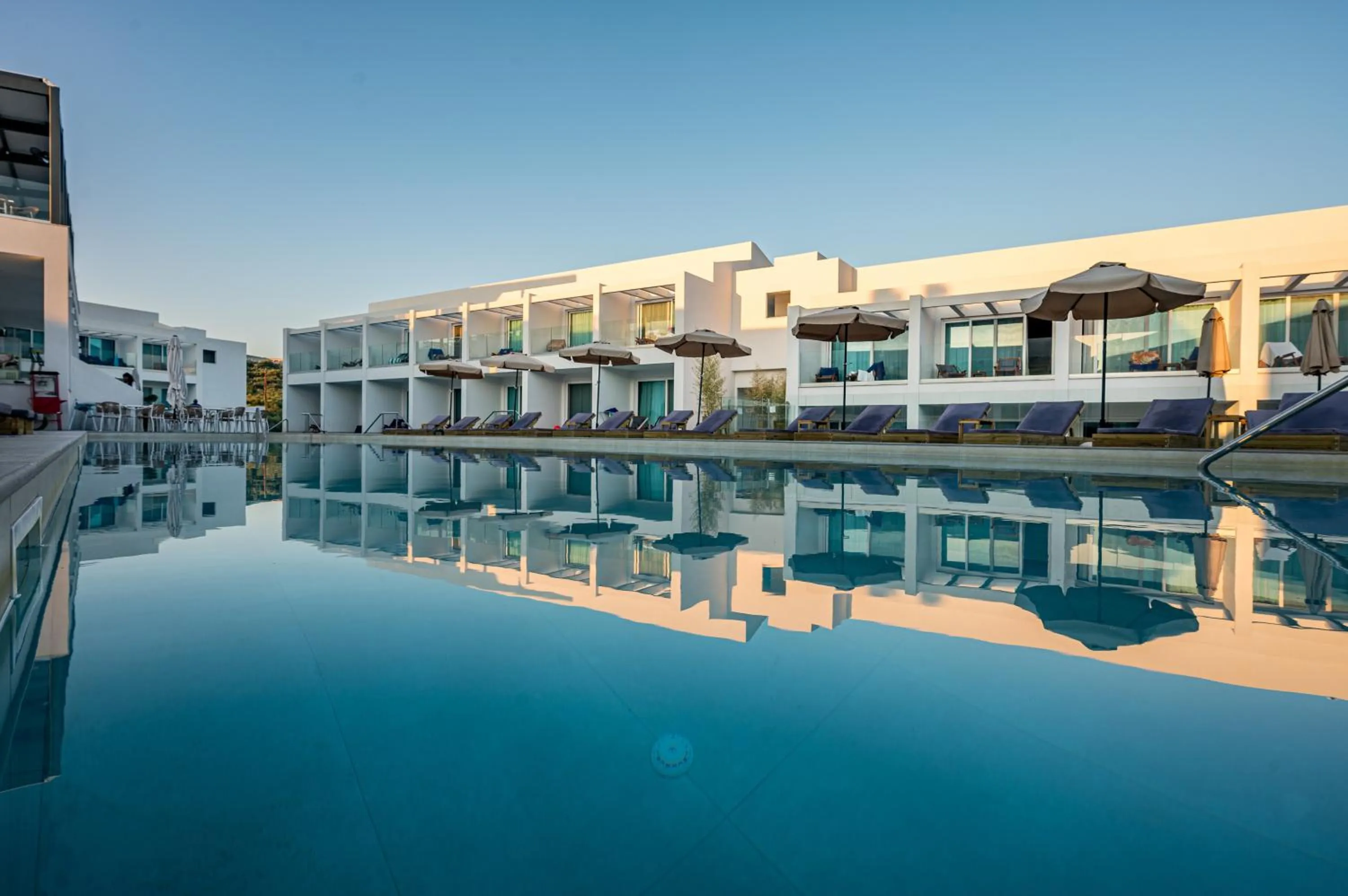 Pool view in Mirage Bleu Hotel