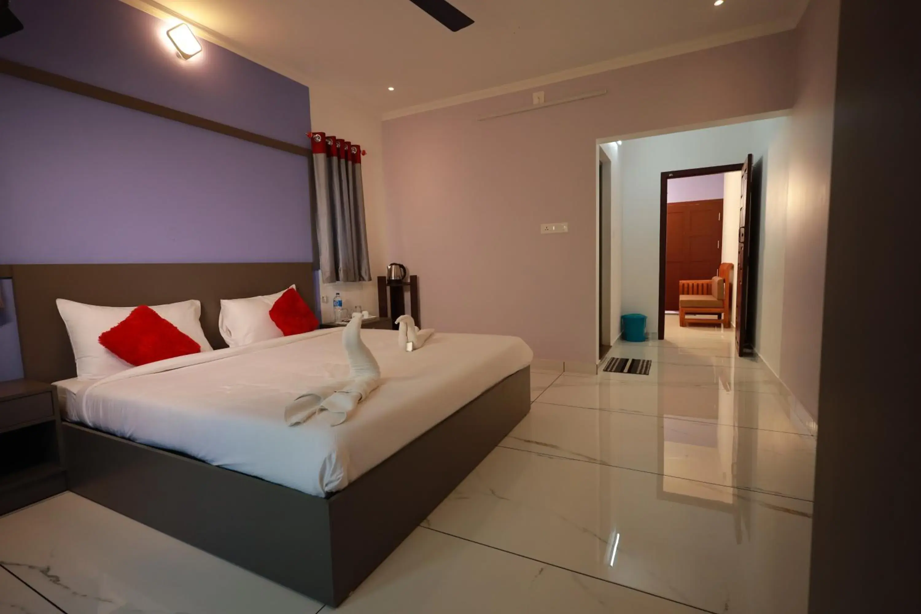 Bed in Lakeway Resorts Bed in Lakeway Resorts