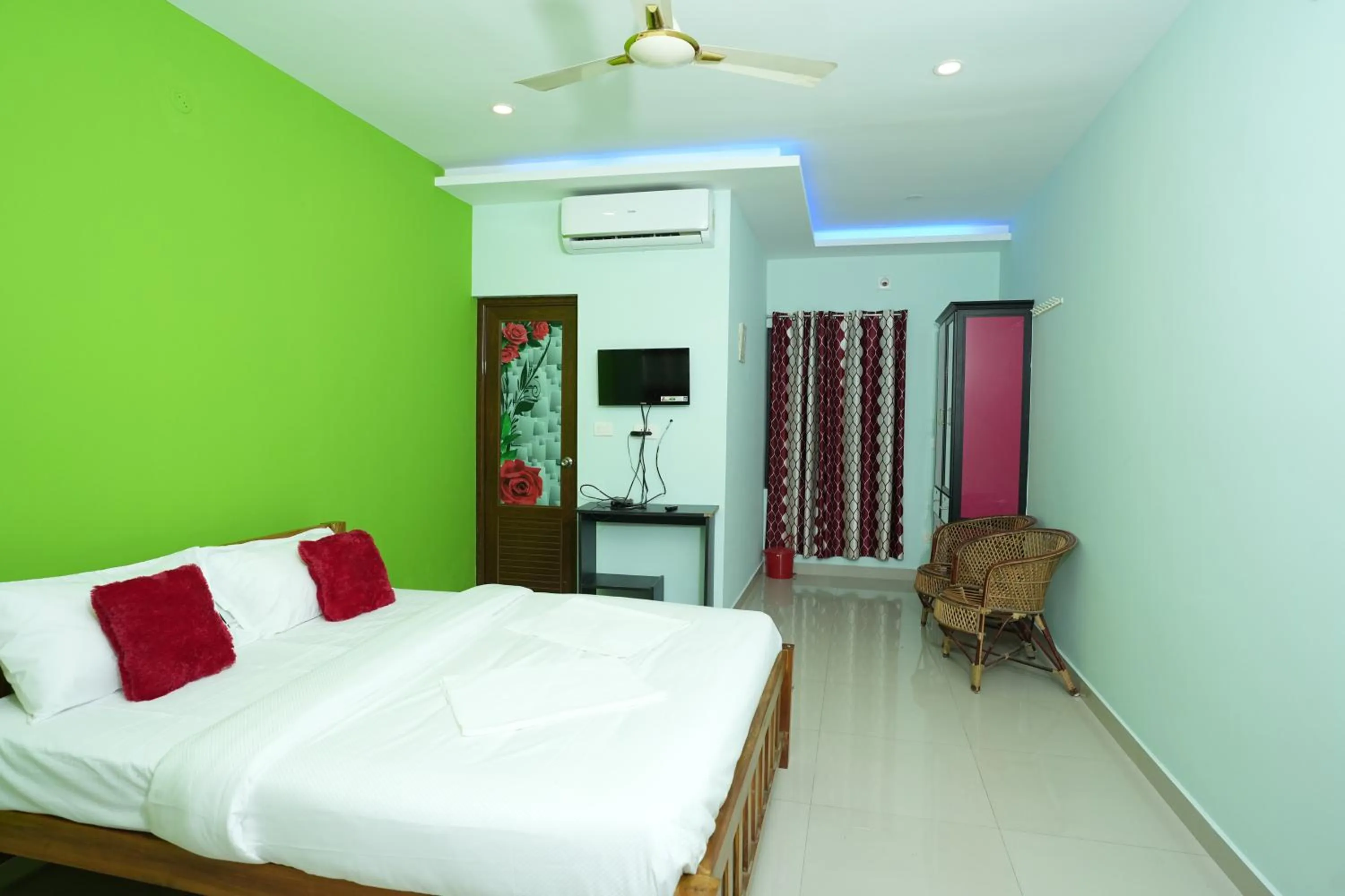 Bed in Lakeway Resorts